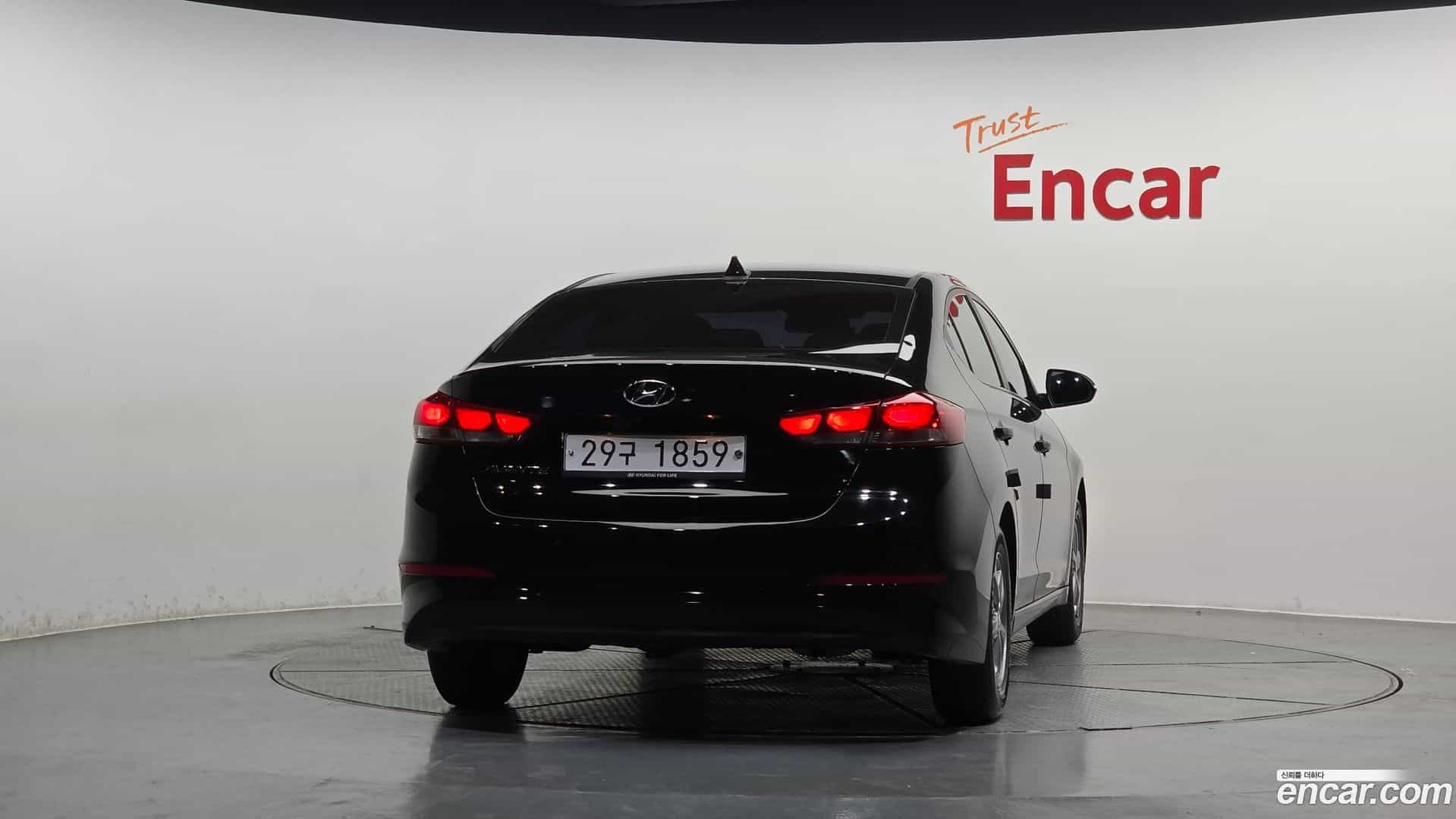 AVANTE Hyundai 2018.5-OUTER-004