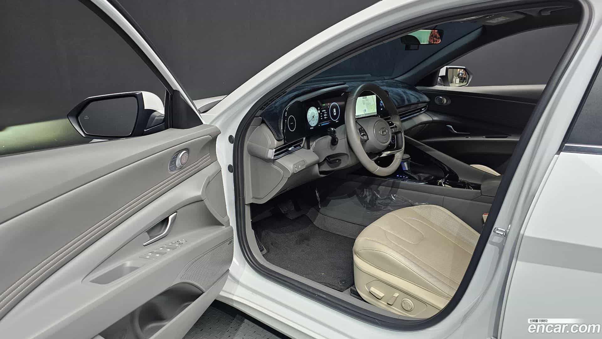 AVANTE Hyundai 2023.9-INNER-010
