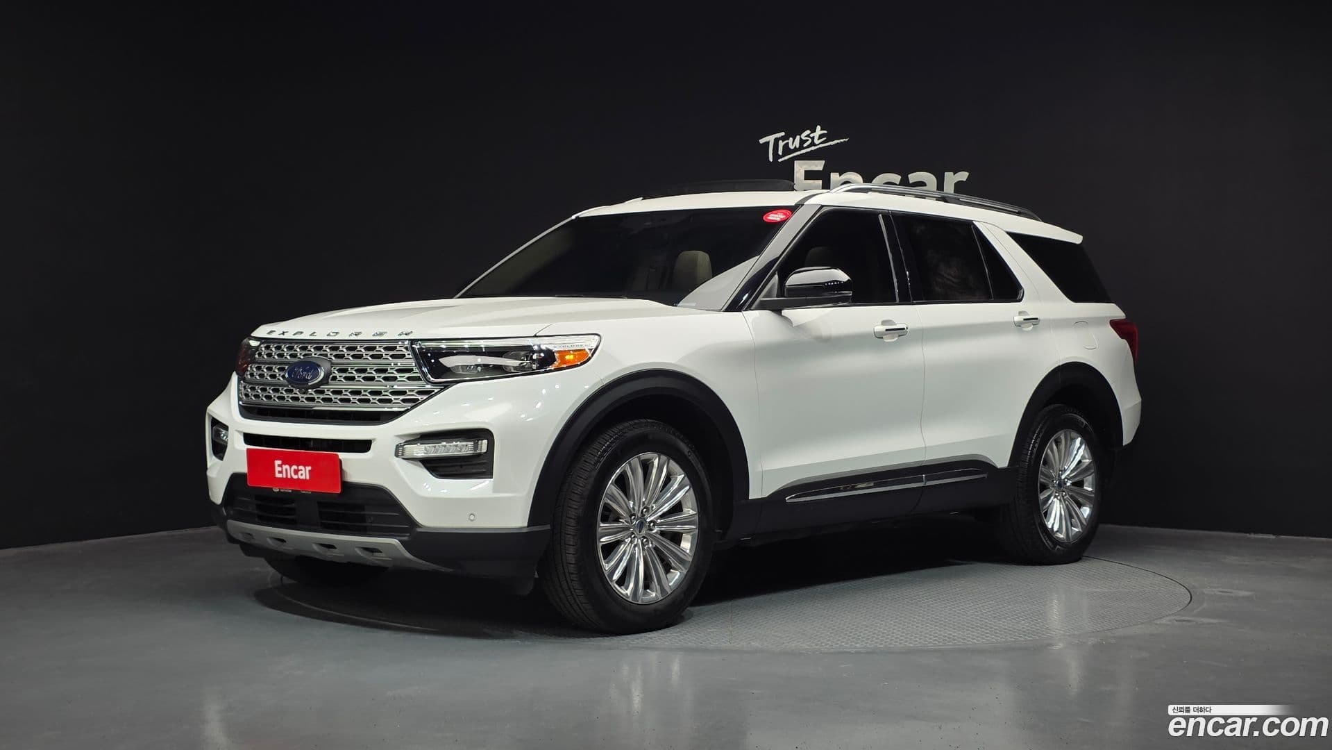 Main__Slider__Photo:Explorer Ford 2023.11-0