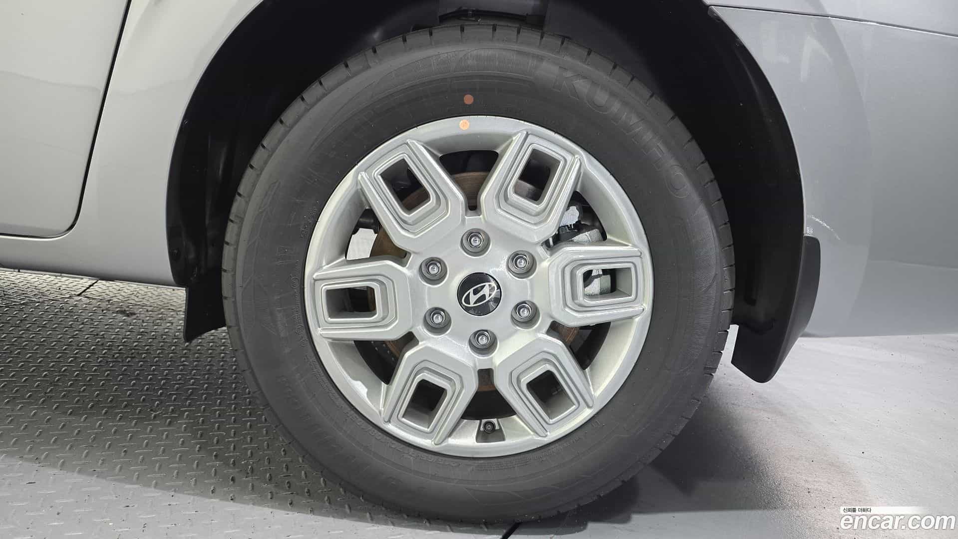 Staria Hyundai 2025.11-OUTER-005
