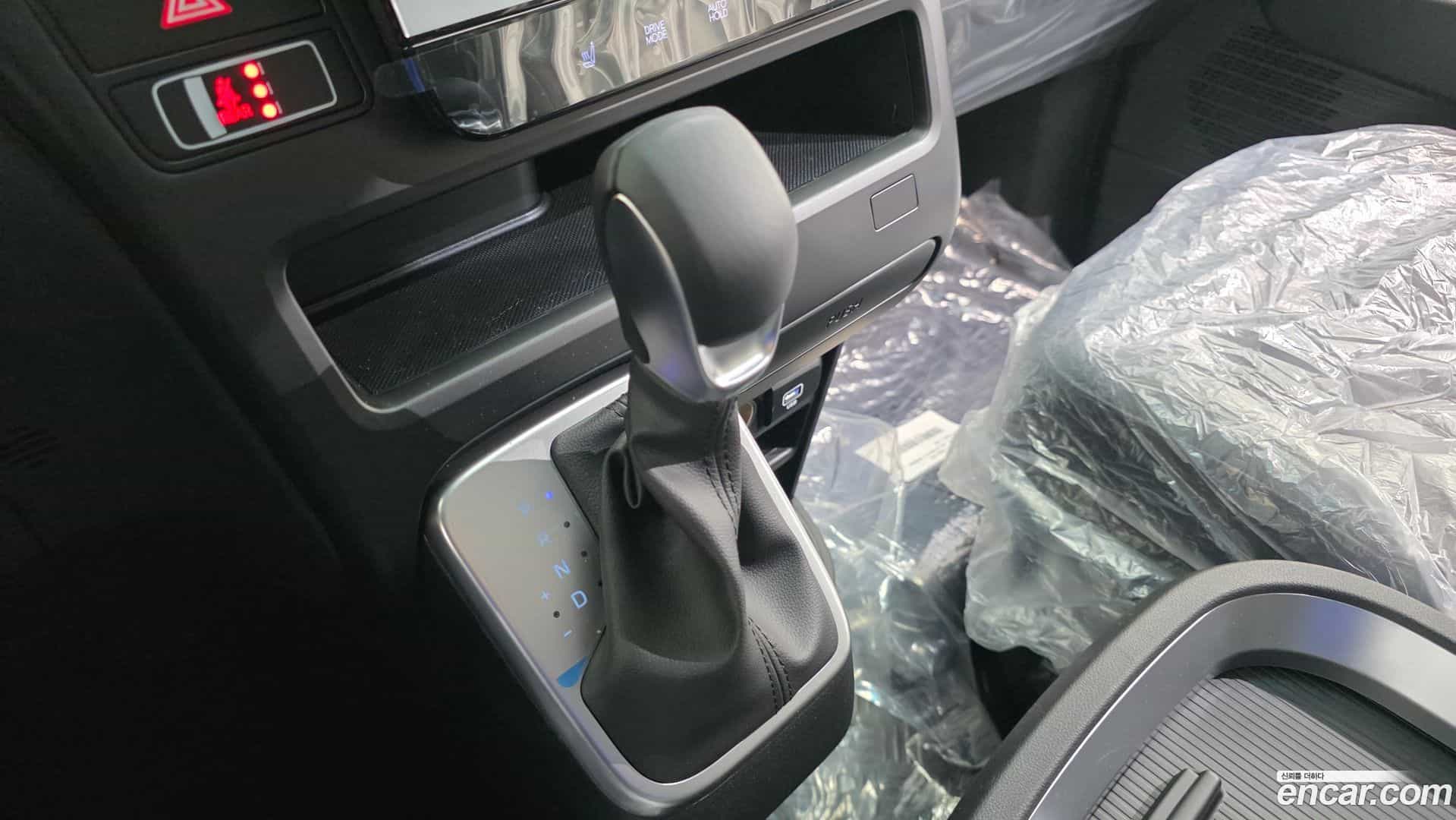 Staria Hyundai 2025.11-INNER-009