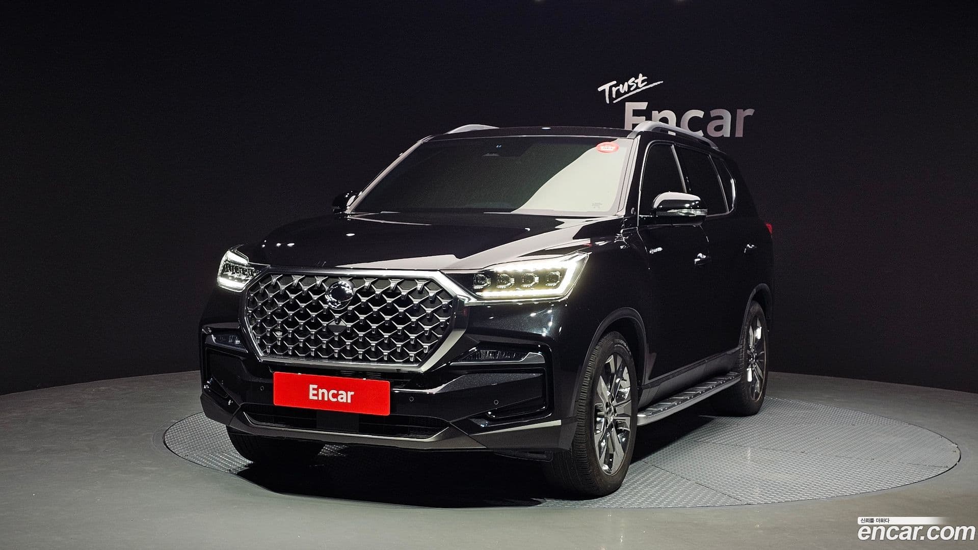 Main__Slider__Photo:Rexton KG Mobility 2021.8-0