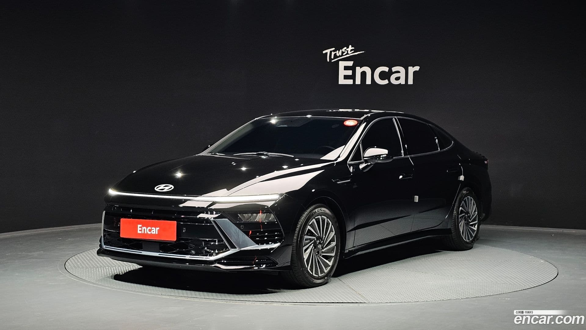 Main__Slider__Photo:Sonata Hyundai 2024.9-0
