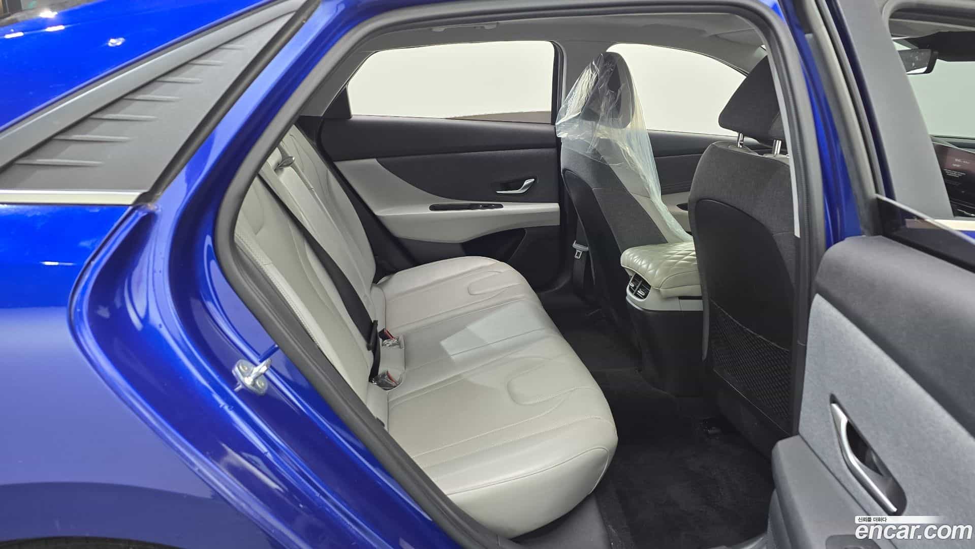 AVANTE Hyundai 2020.3-OPTION-016