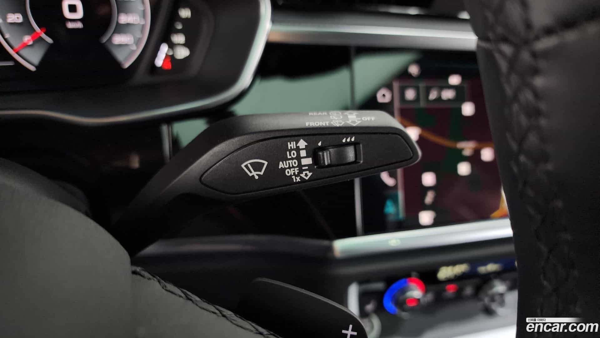 Q3 Audi 2025.6-OPTION-022