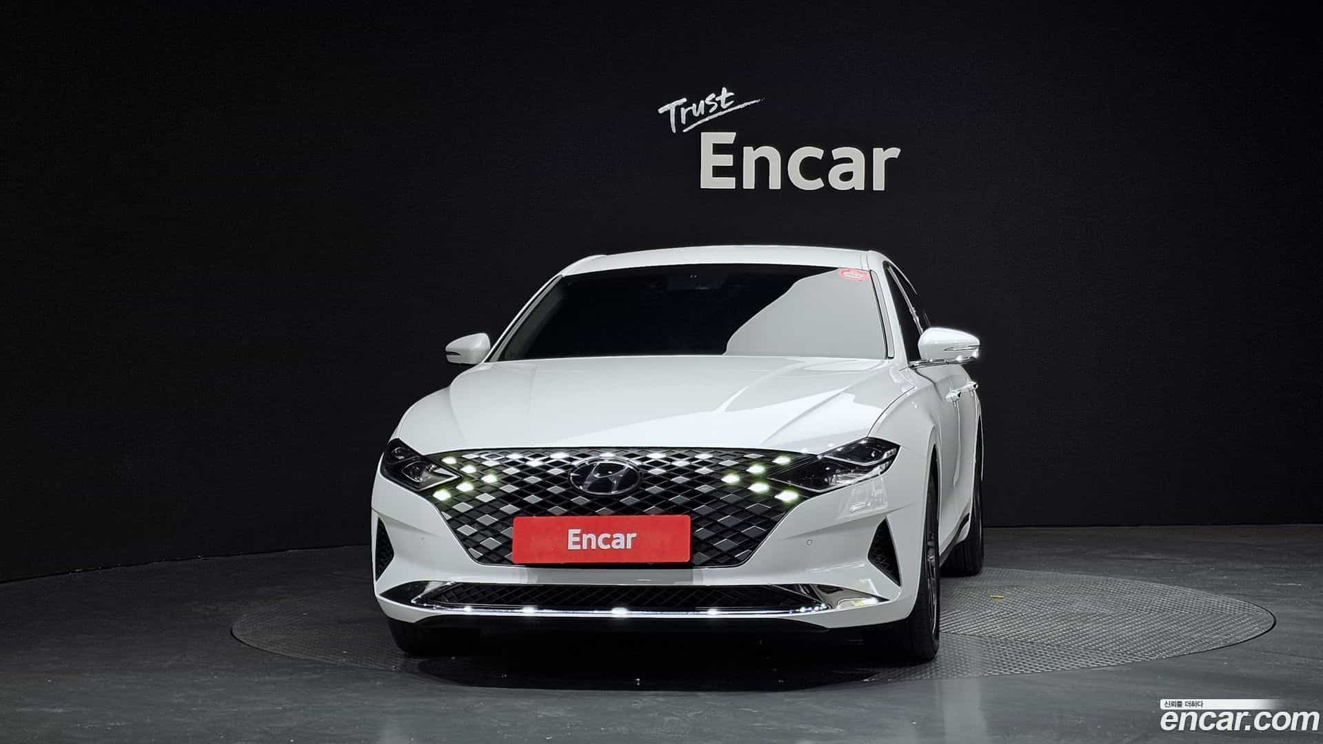 Grandeur Hyundai 2022.2-OUTER-003