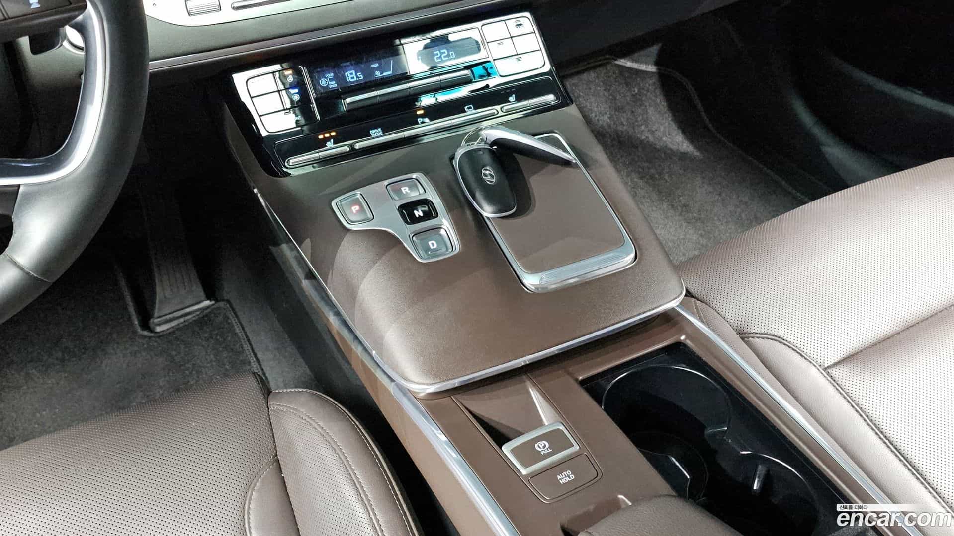 Grandeur Hyundai 2022.2-INNER-009