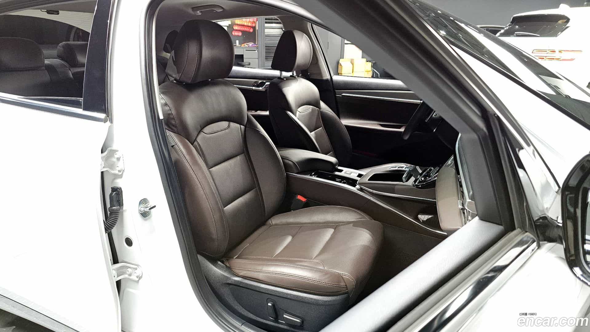 Grandeur Hyundai 2022.2-INNER-010