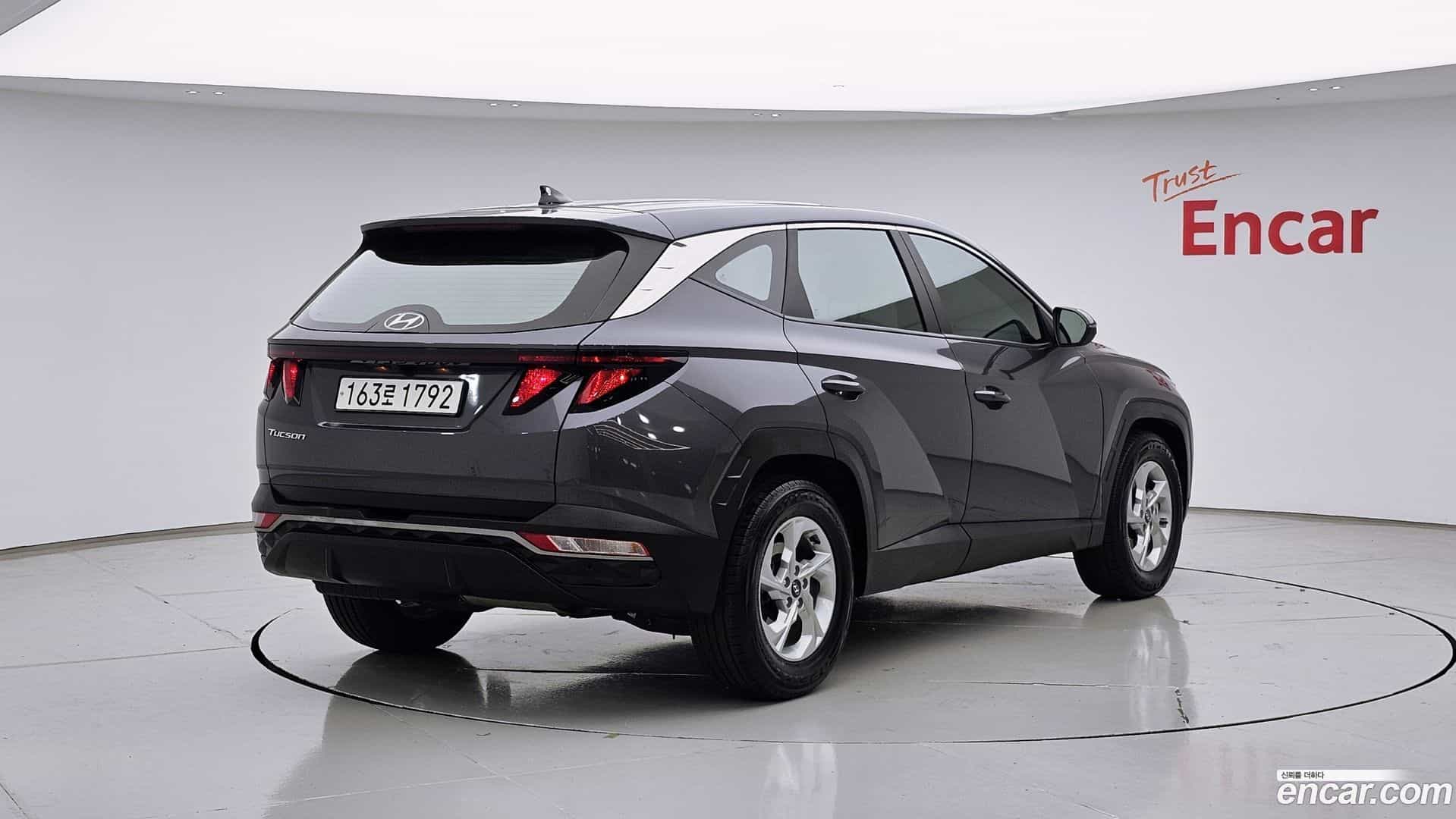 Tucson Hyundai 2022.1-OUTER-002