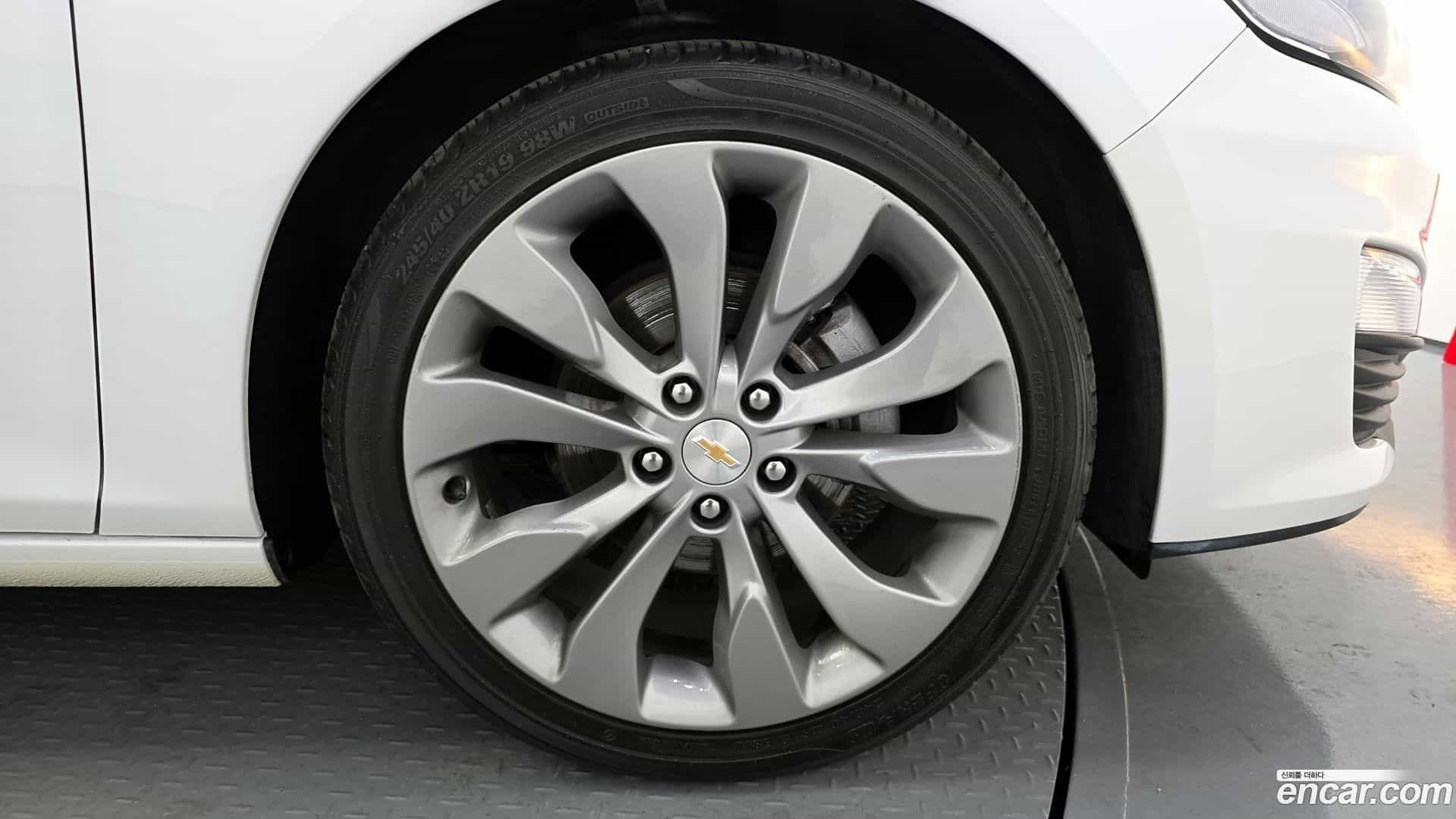 Malibu Chevrolet 2021.5-OUTER-005