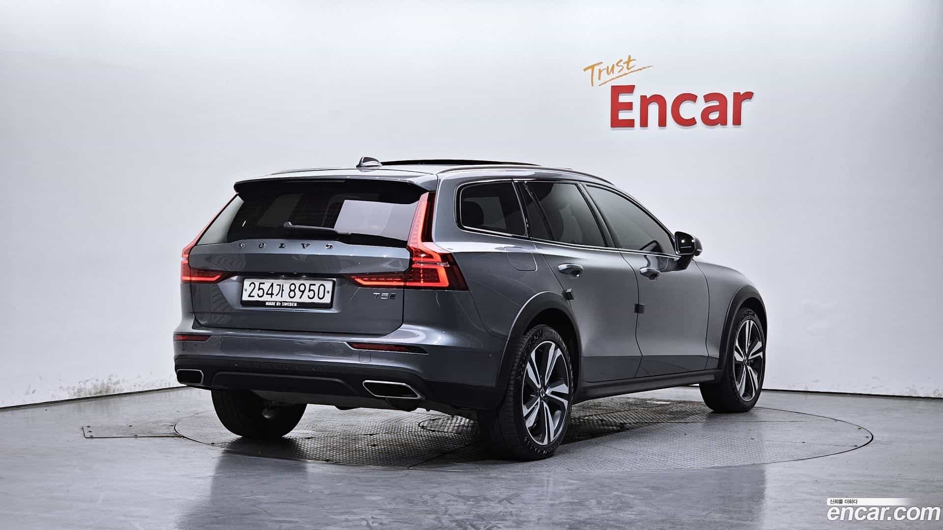 V60 Volvo 2020.6-OUTER-002