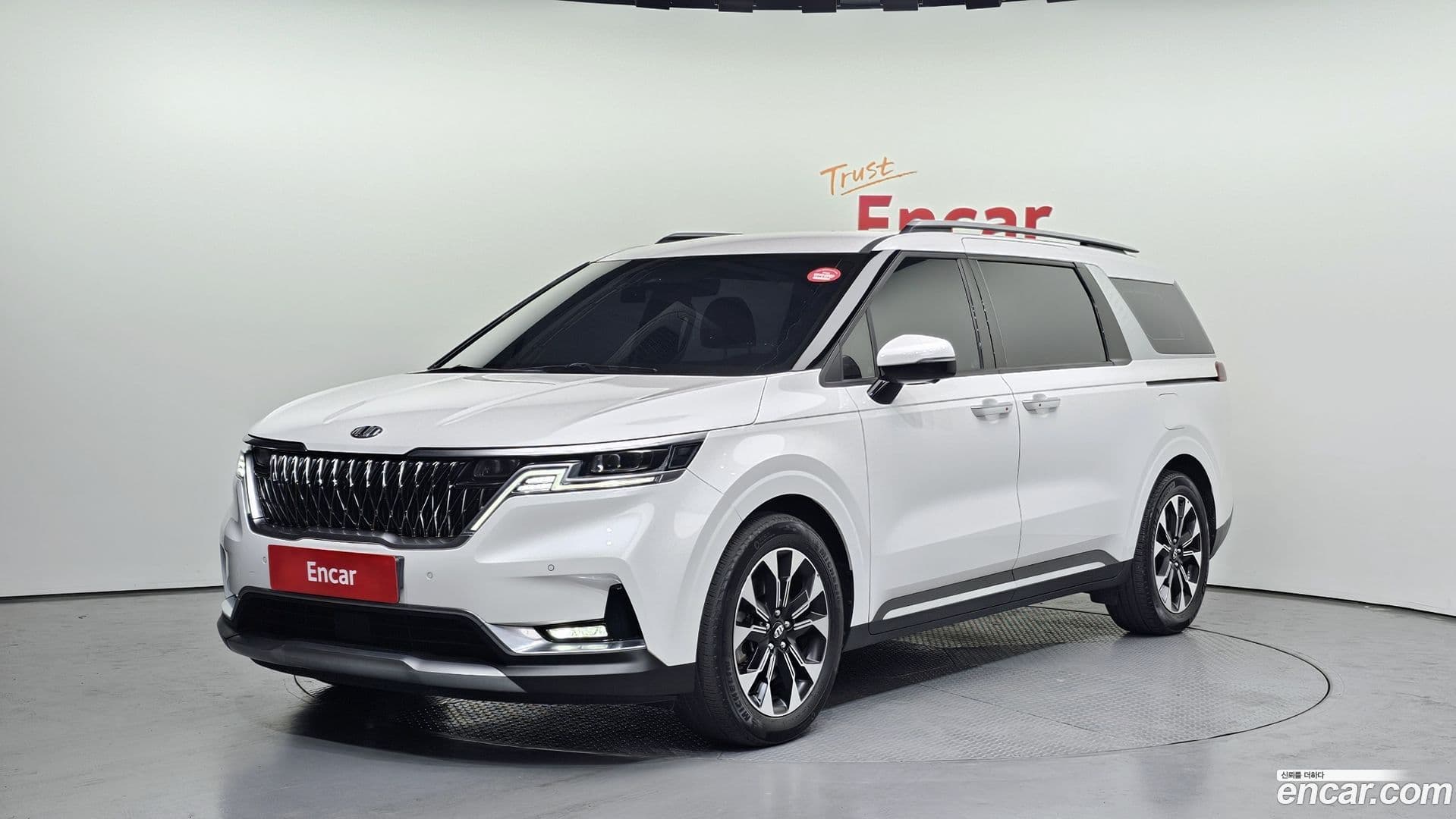 Main__Slider__Photo:Canival Kia 2021.2-0
