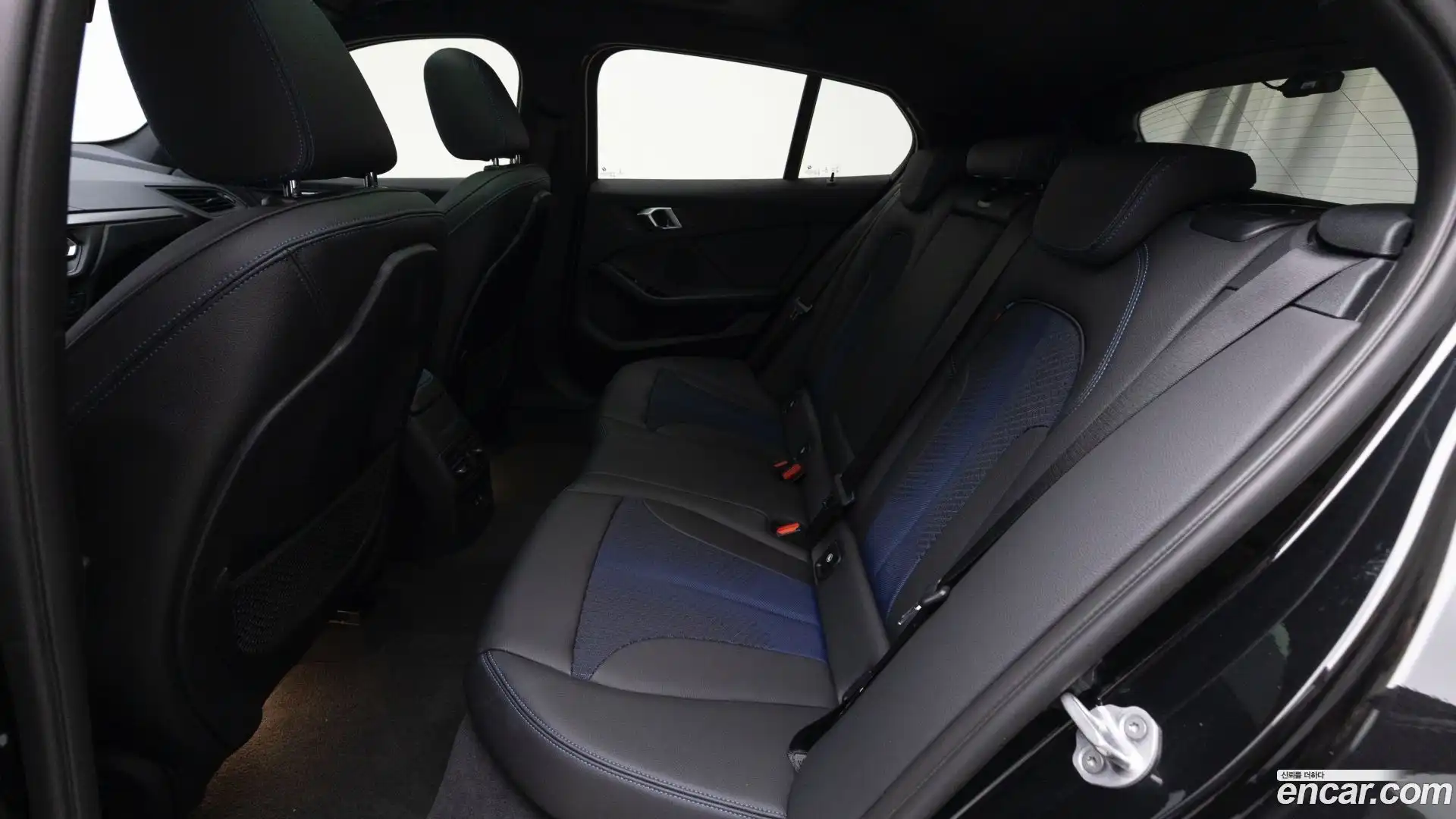 1-Series BMW 2023.2-OPTION-015