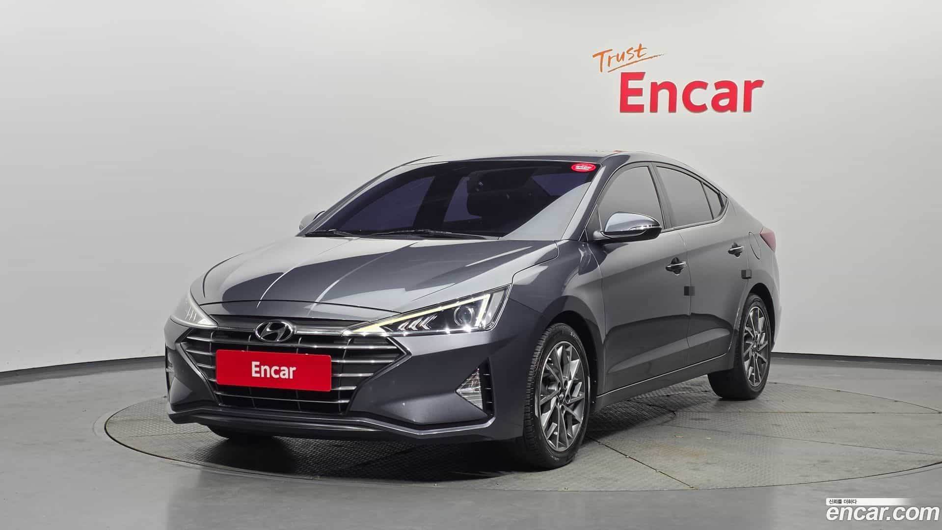 AVANTE Hyundai 2019.5-OUTER-001