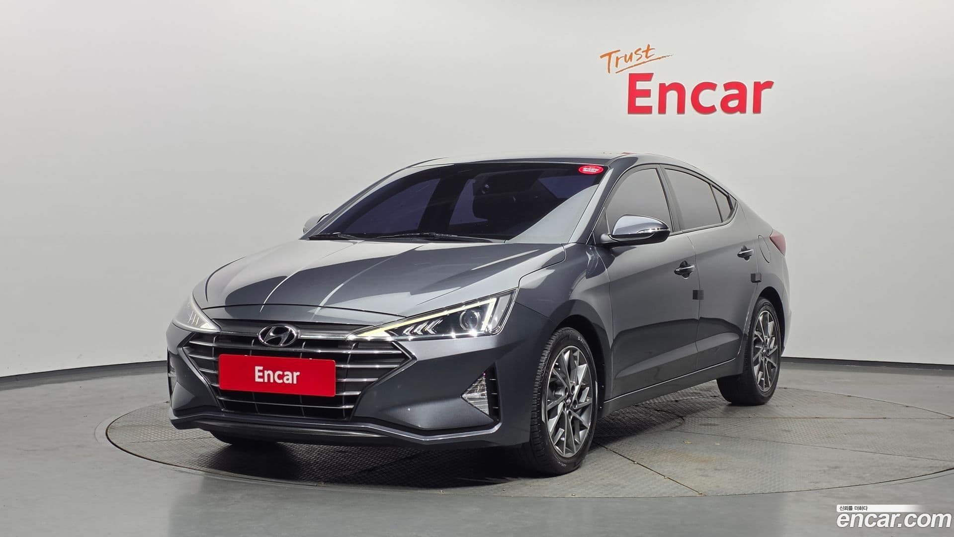 Main__Slider__Photo:AVANTE Hyundai 2019.5-0