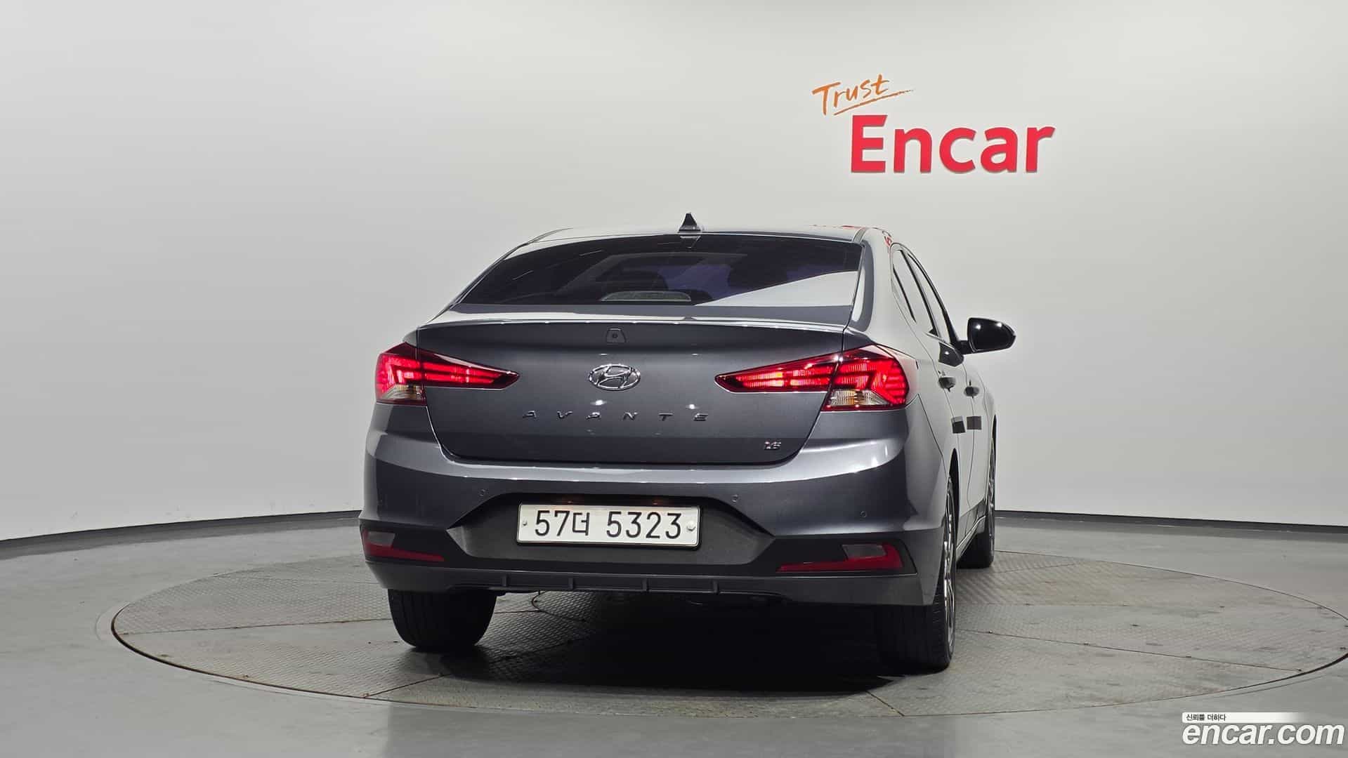 AVANTE Hyundai 2019.5-OUTER-004