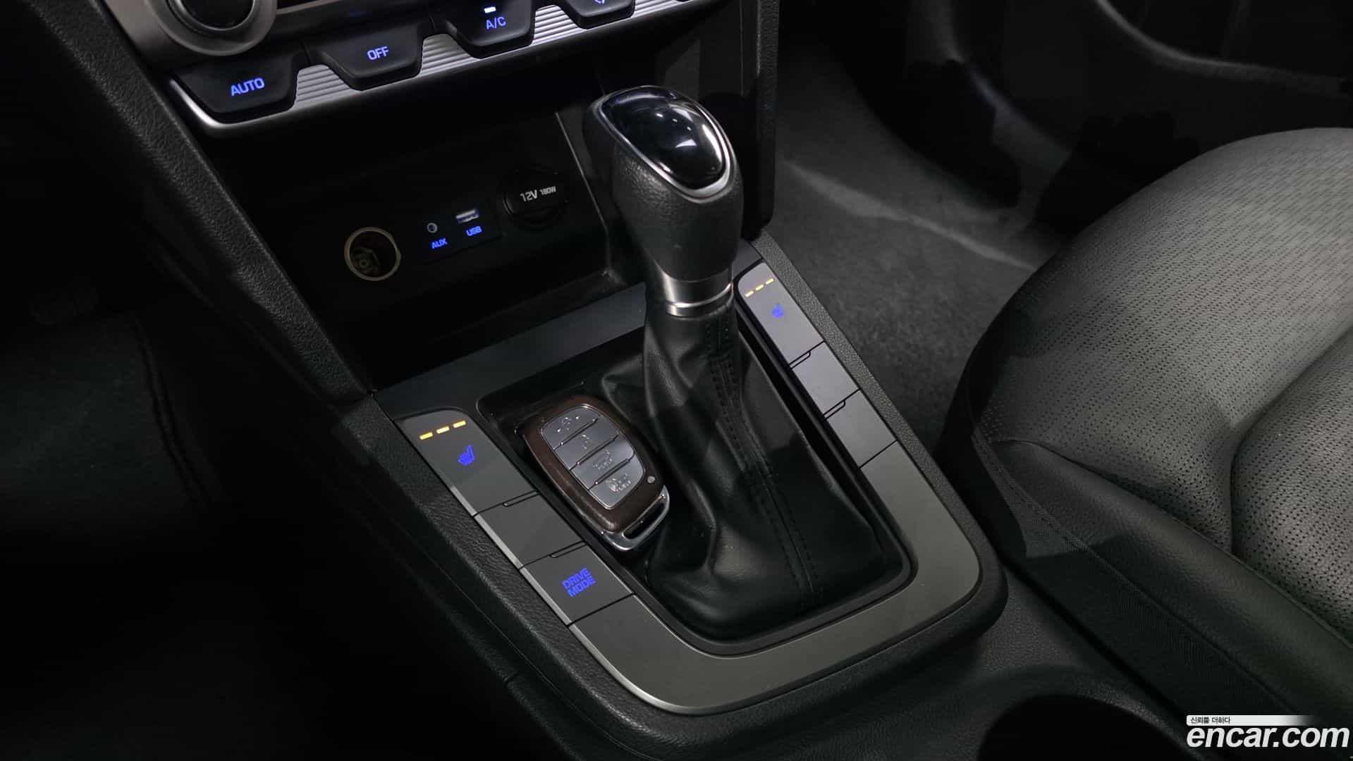 AVANTE Hyundai 2019.5-INNER-009