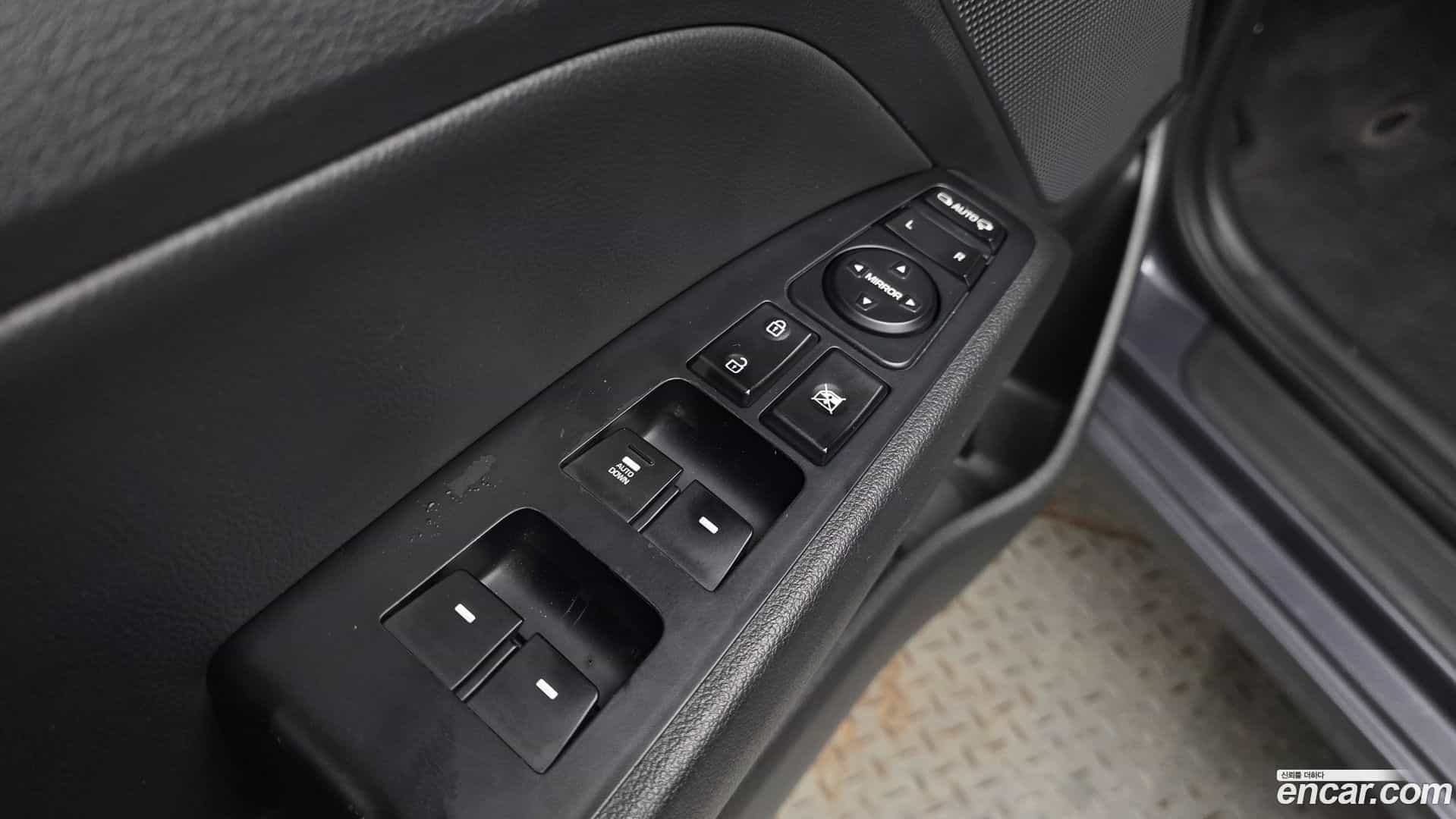 AVANTE Hyundai 2019.5-OPTION-018