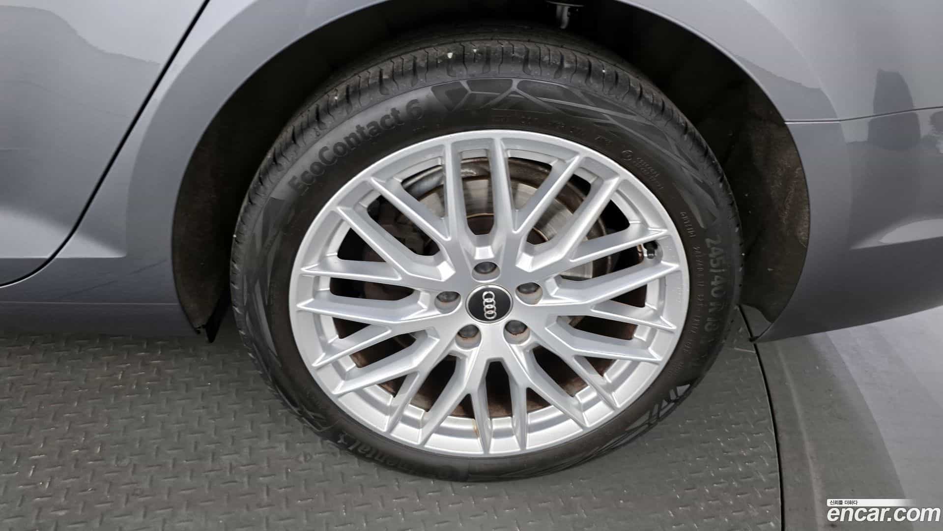 A4 Audi 2018.10-OUTER-005