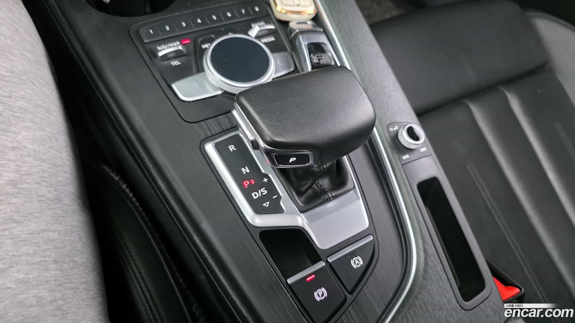 A4 Audi 2018.10-INNER-009
