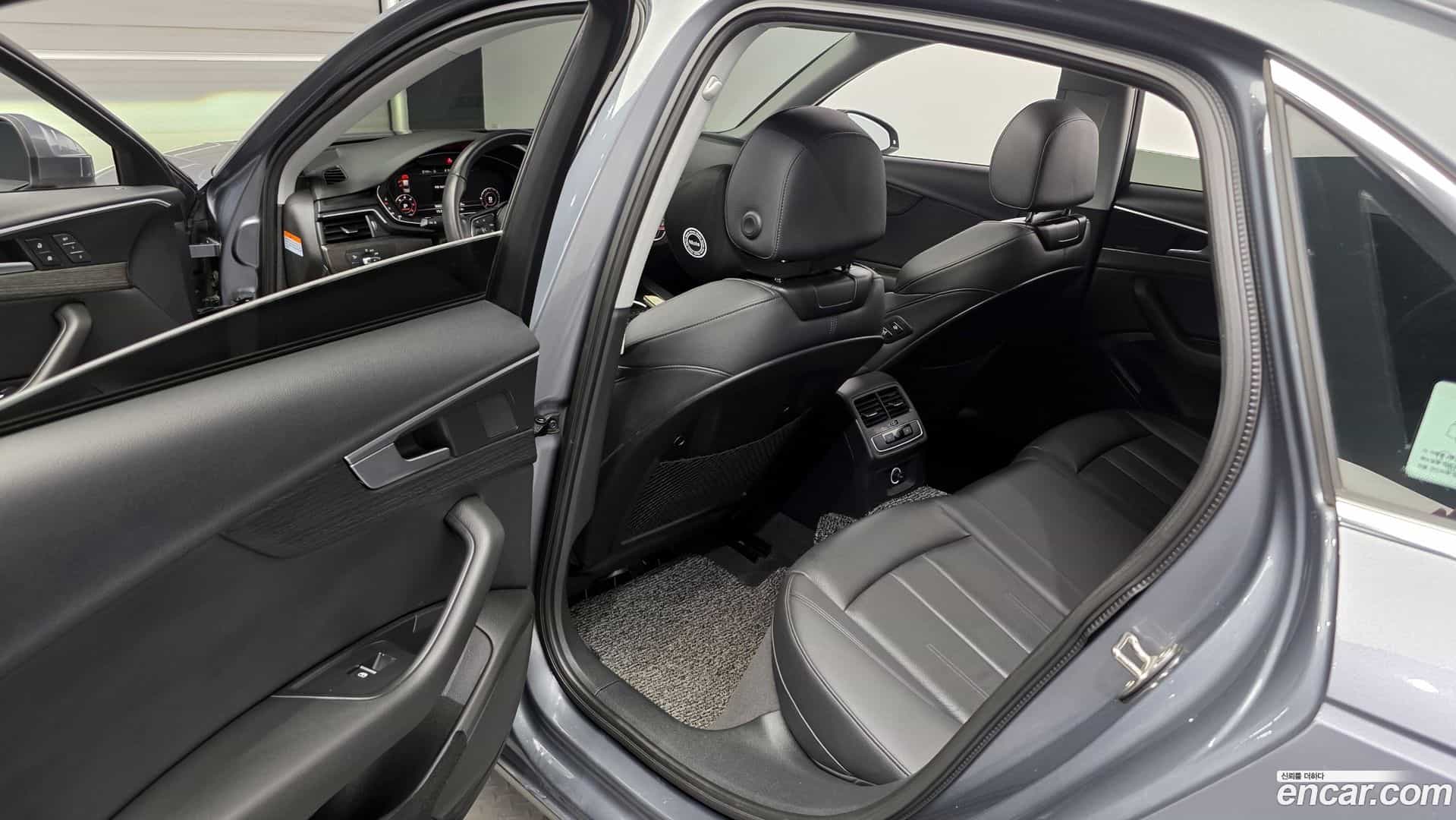 A4 Audi 2018.10-OPTION-015