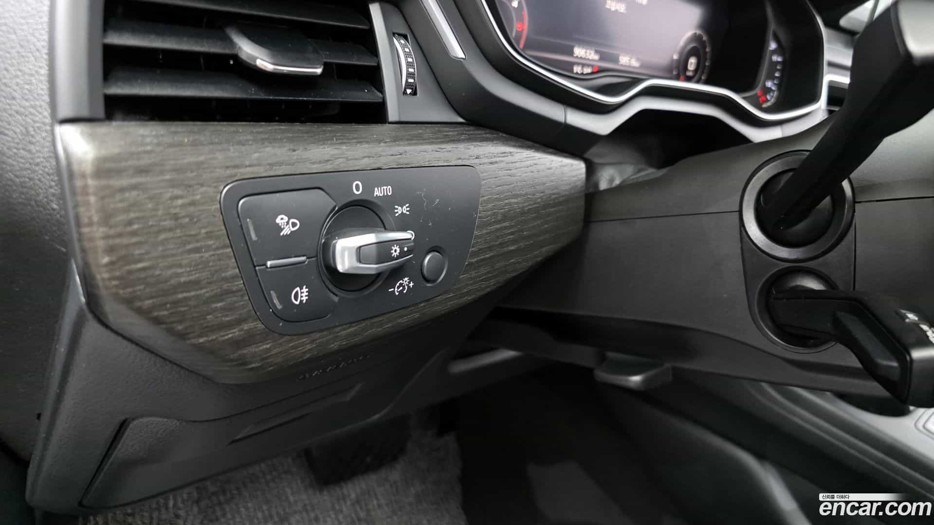 A4 Audi 2018.10-OPTION-019