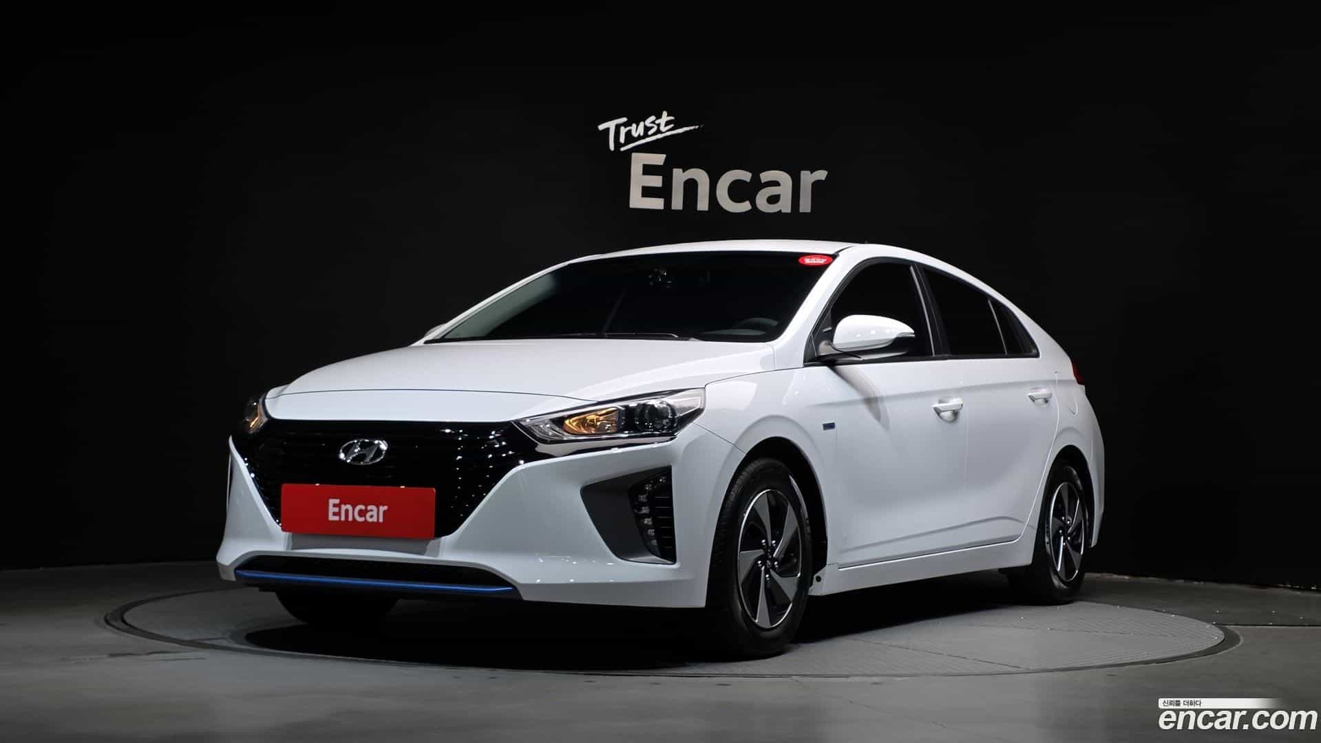 Ioniq Hyundai 2018.8-OUTER-001