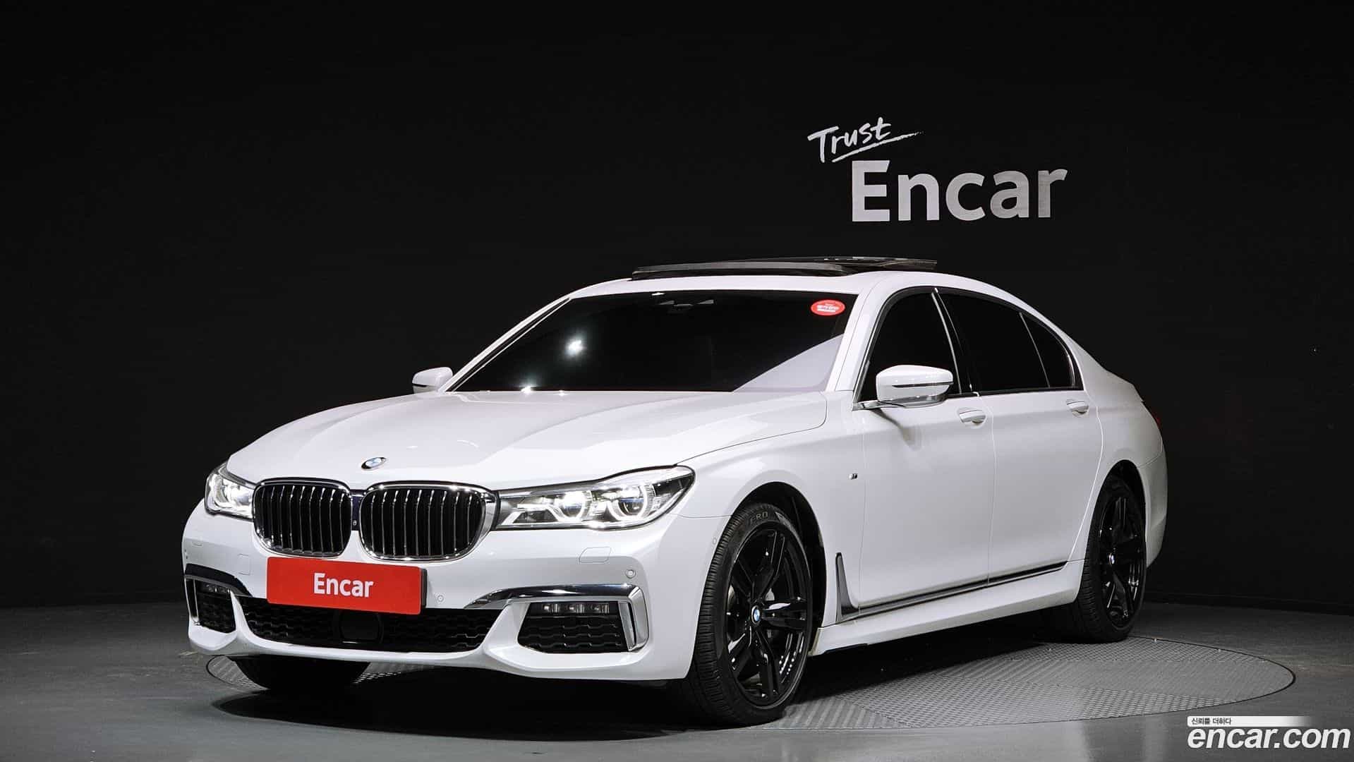 7-Series BMW 2018.9-OUTER-001