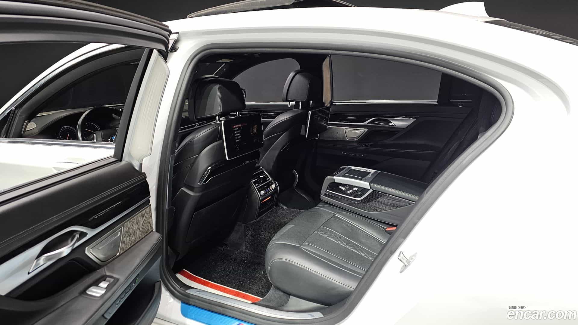 7-Series BMW 2018.9-OPTION-020