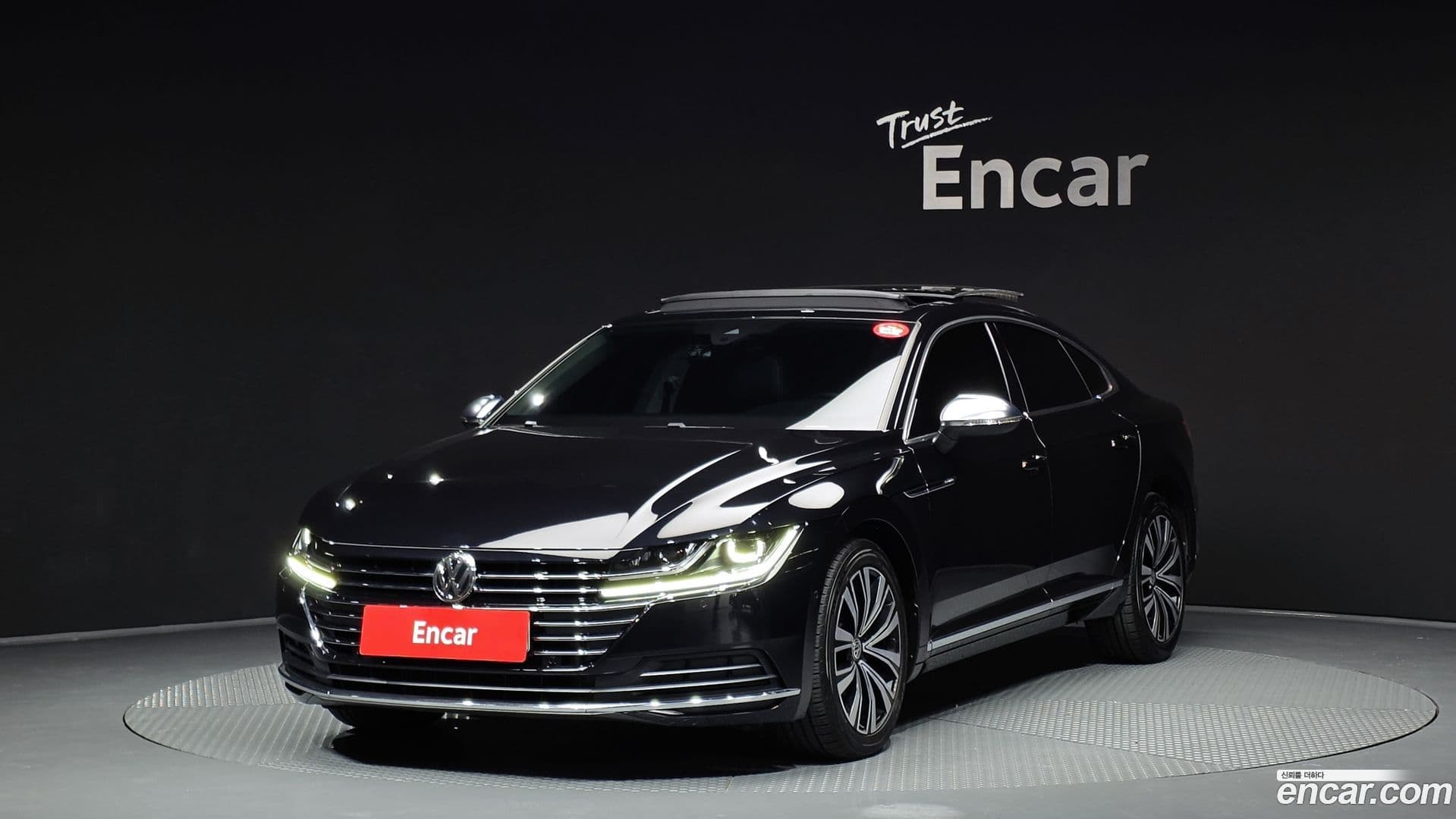 Main__Slider__Photo:Arteon Volkswagen 2019.11-0