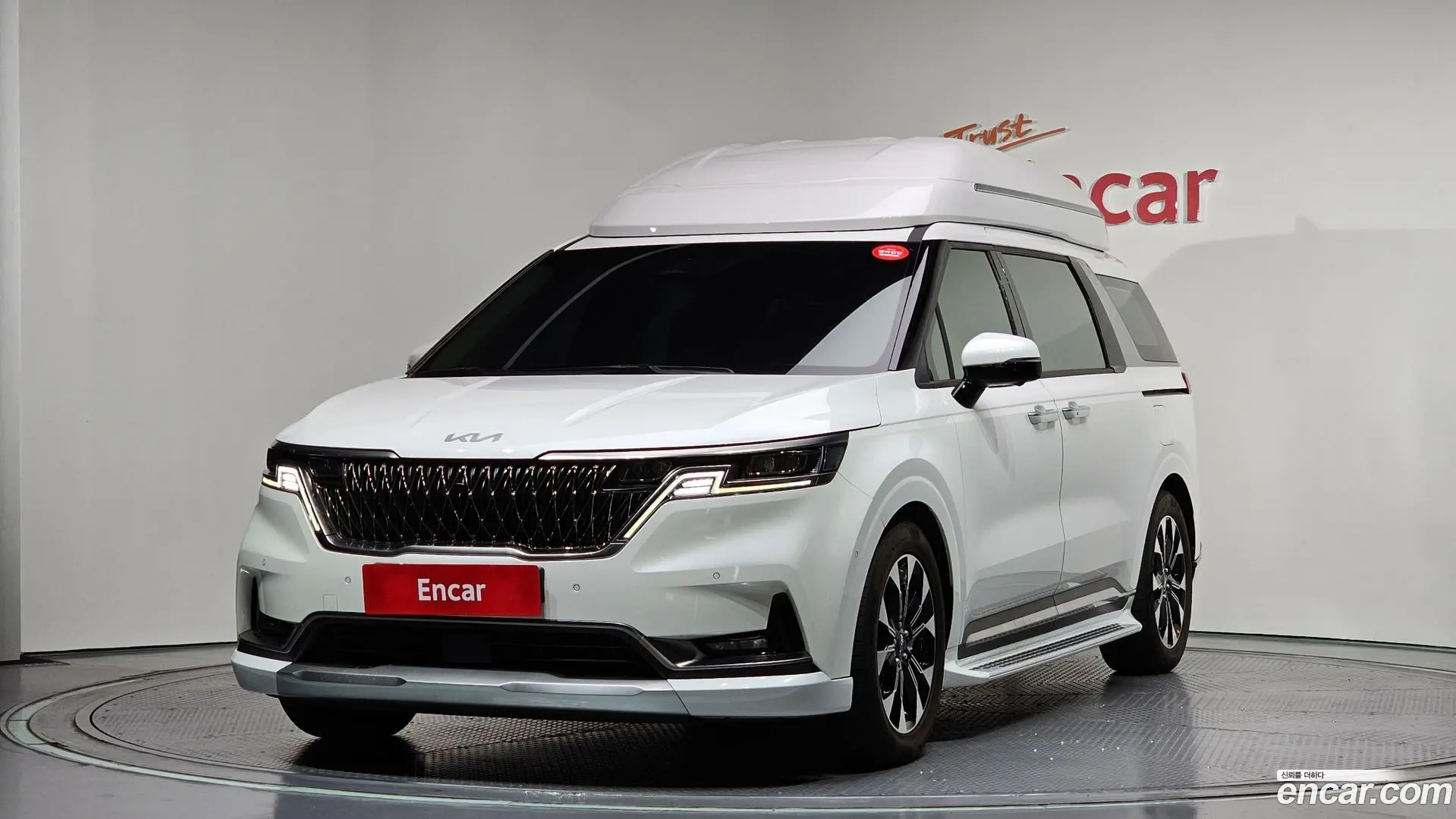 Main__Slider__Photo:Canival Kia 2021.11-0
