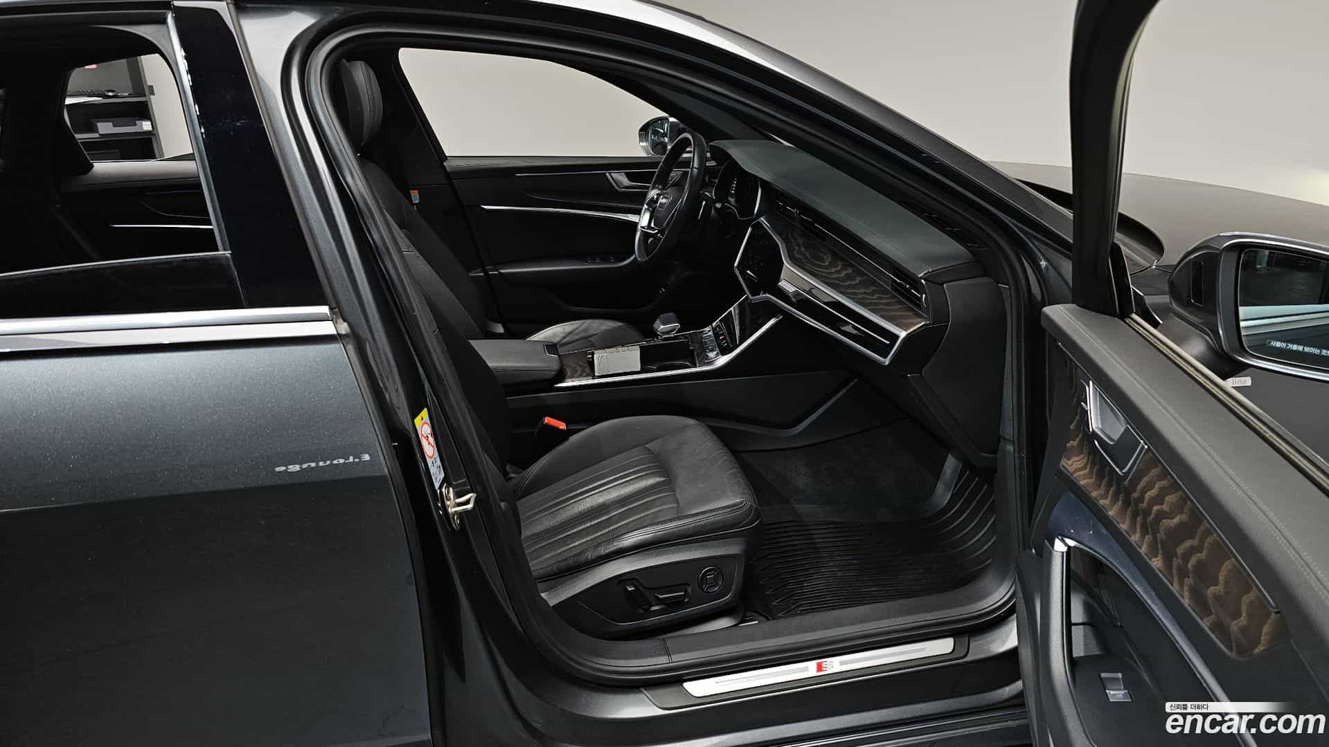 A6 Audi 2022.0-INNER-010