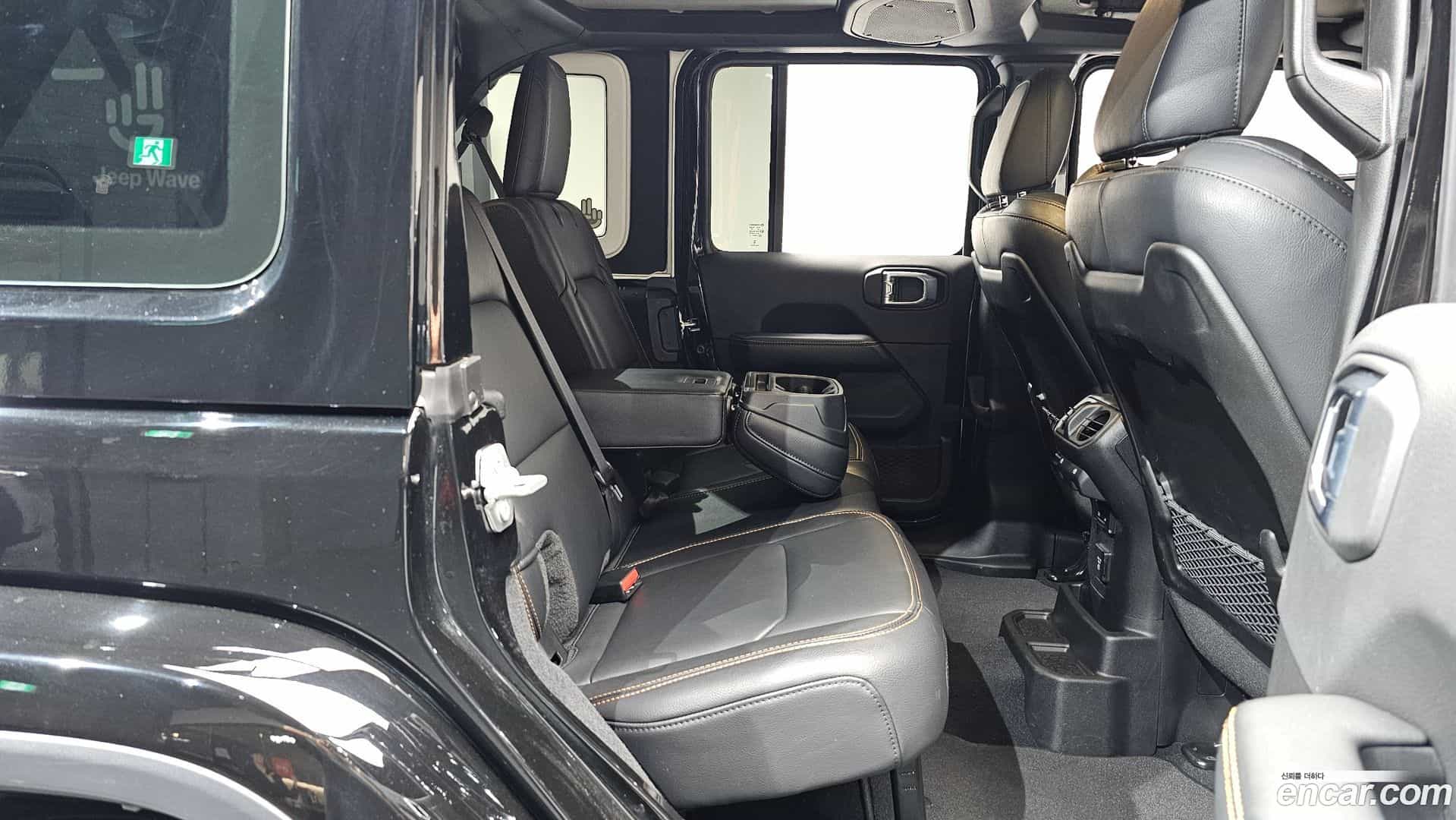 Wrangler Jeep 2024.6-OPTION-015