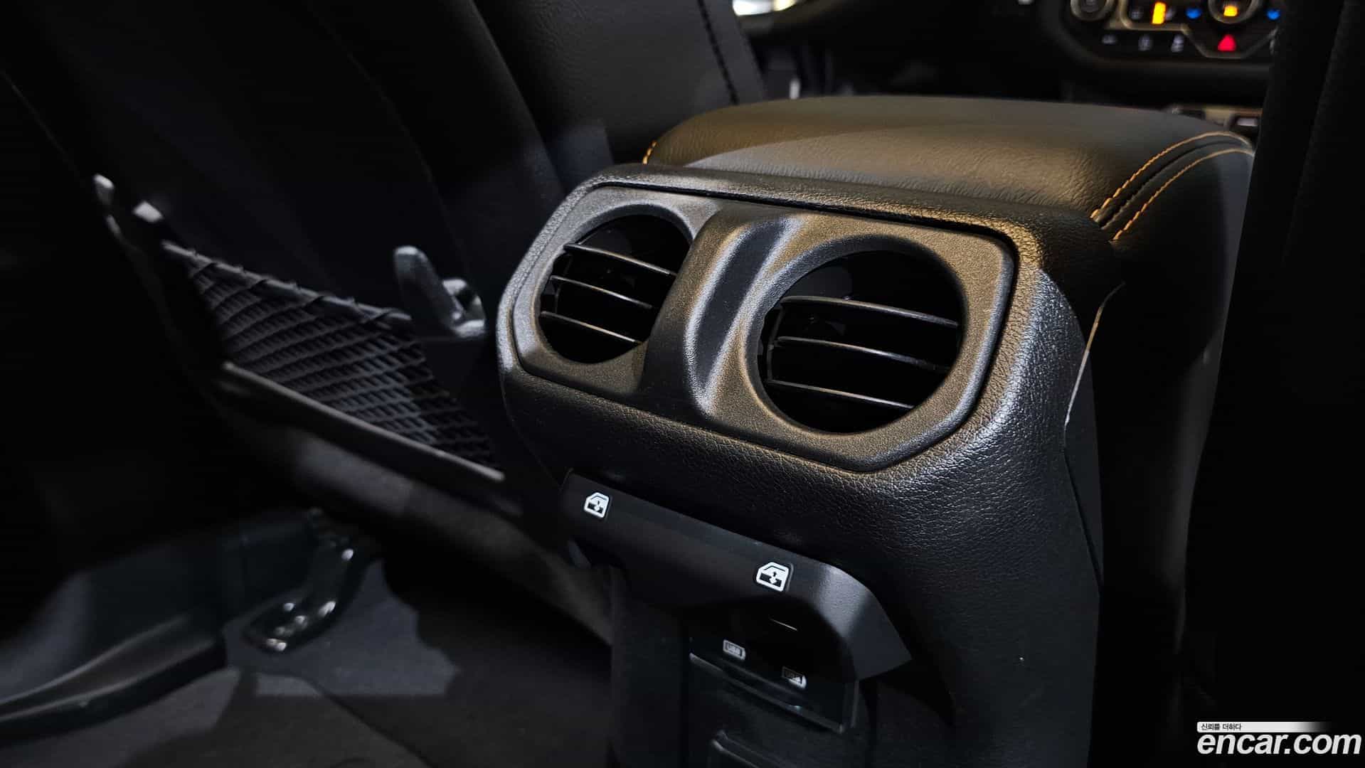 Wrangler Jeep 2024.6-OPTION-042