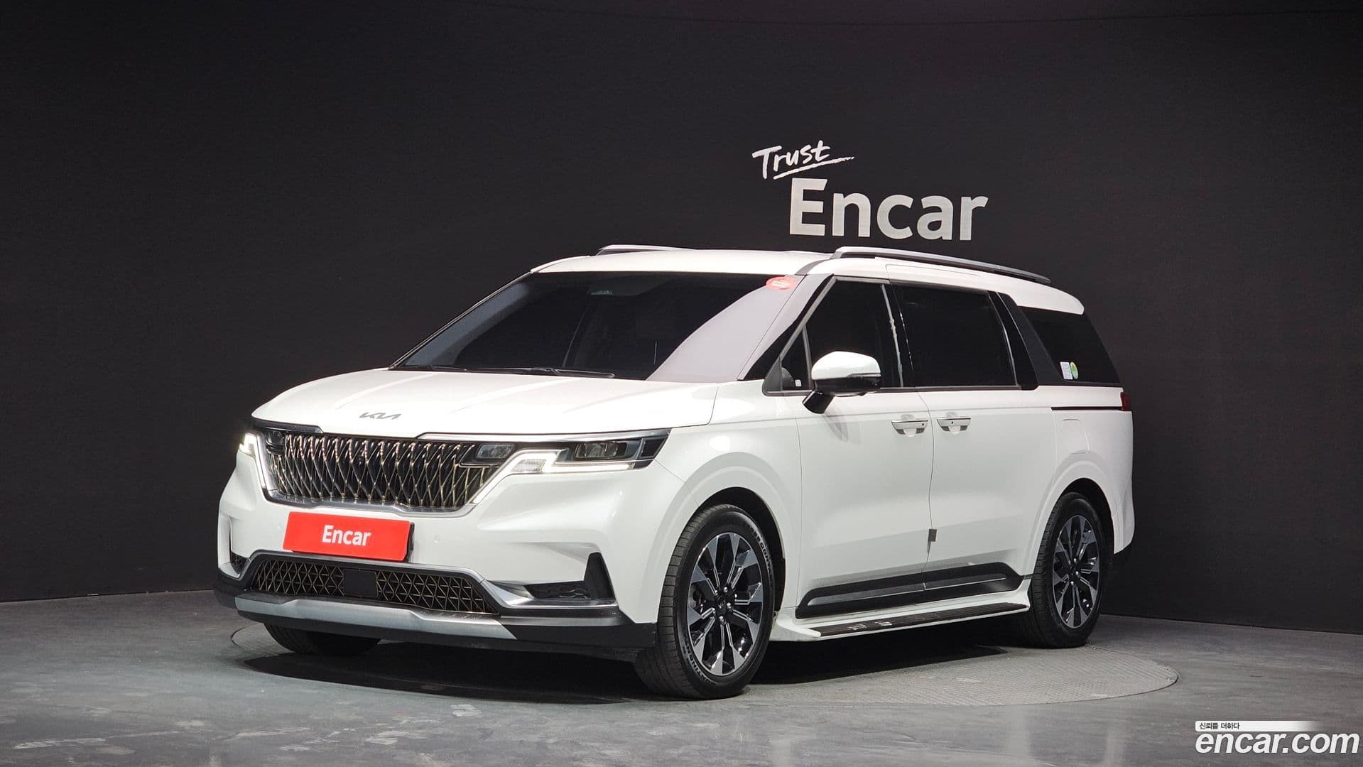 Main__Slider__Photo:Canival Kia 2021.3-0