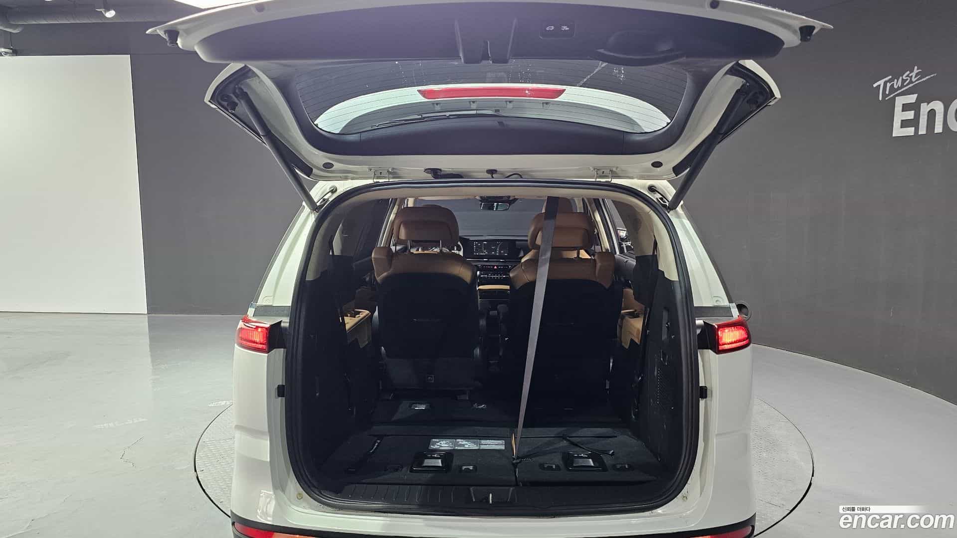 Canival Kia 2021.3-OPTION-024
