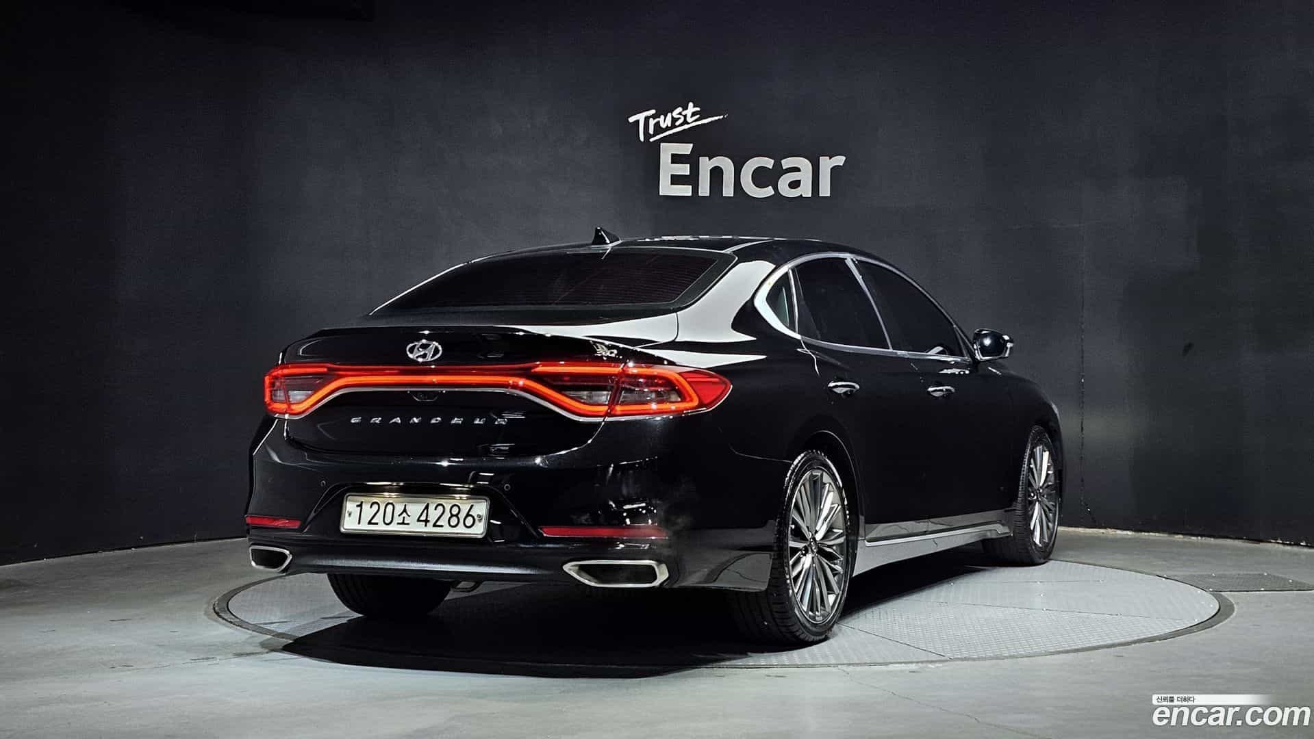 Grandeur Hyundai 2018.5-OUTER-002