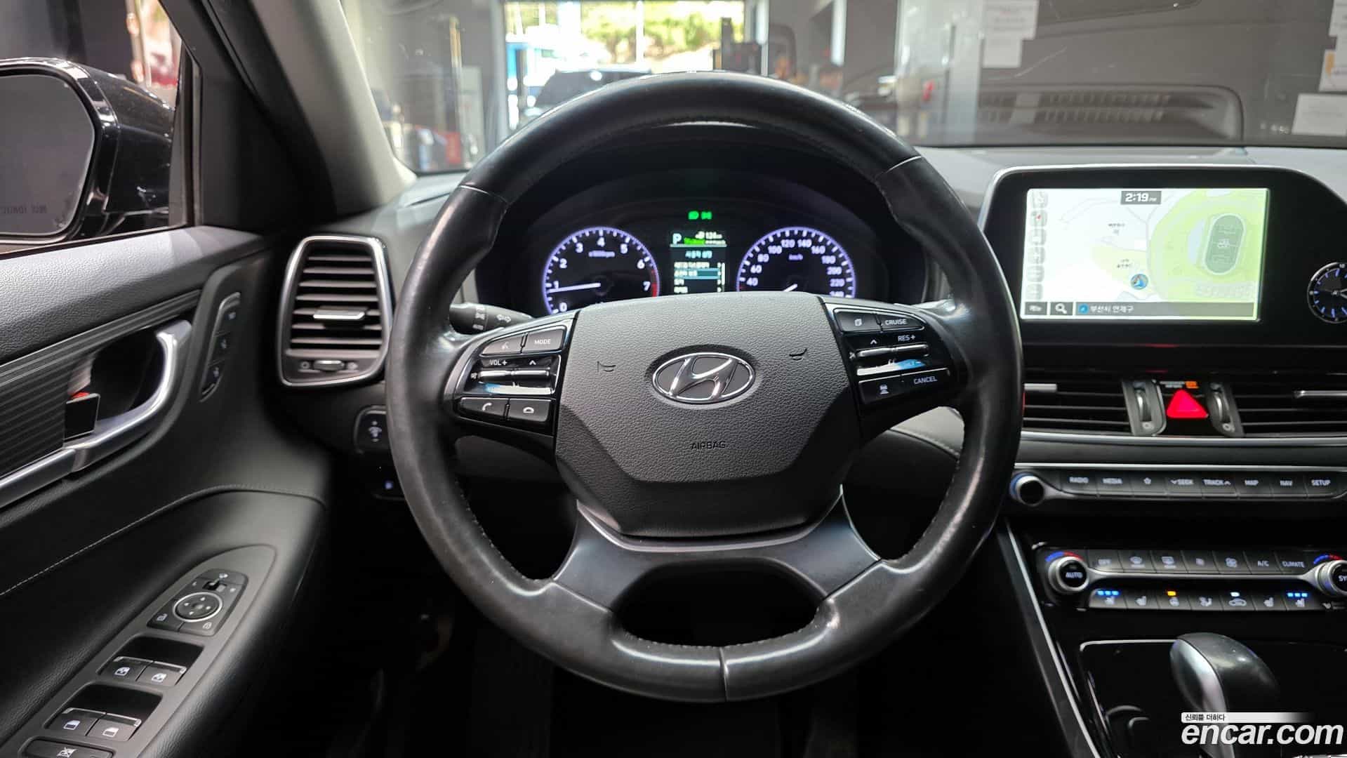 Grandeur Hyundai 2018.5-OPTION-017
