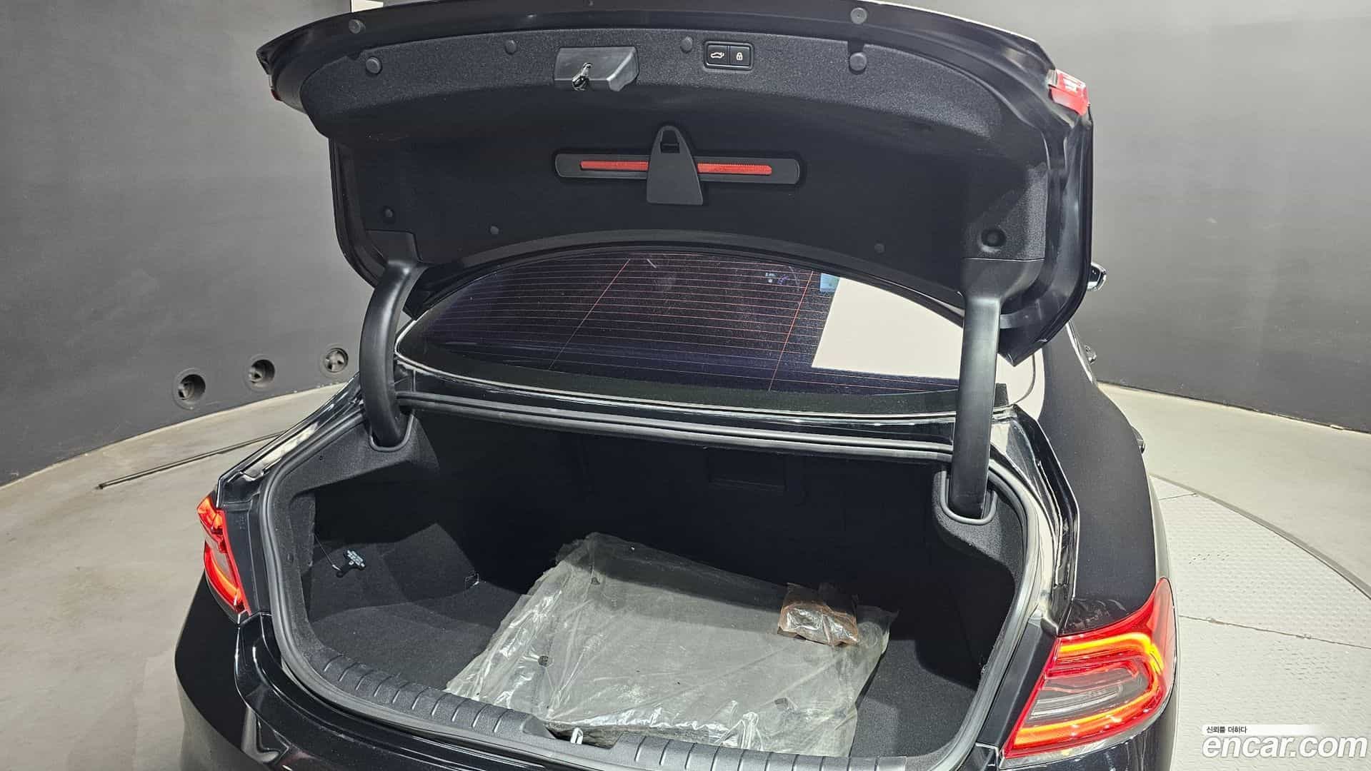 Grandeur Hyundai 2018.5-OPTION-024