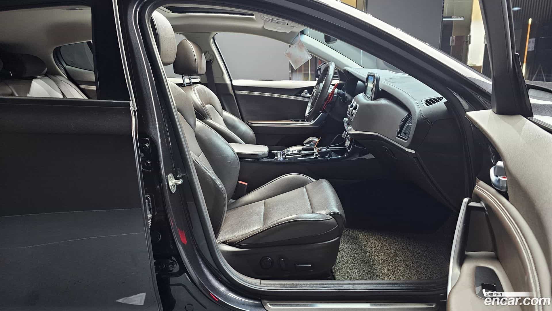 Stinger Kia 2017.6-INNER-010