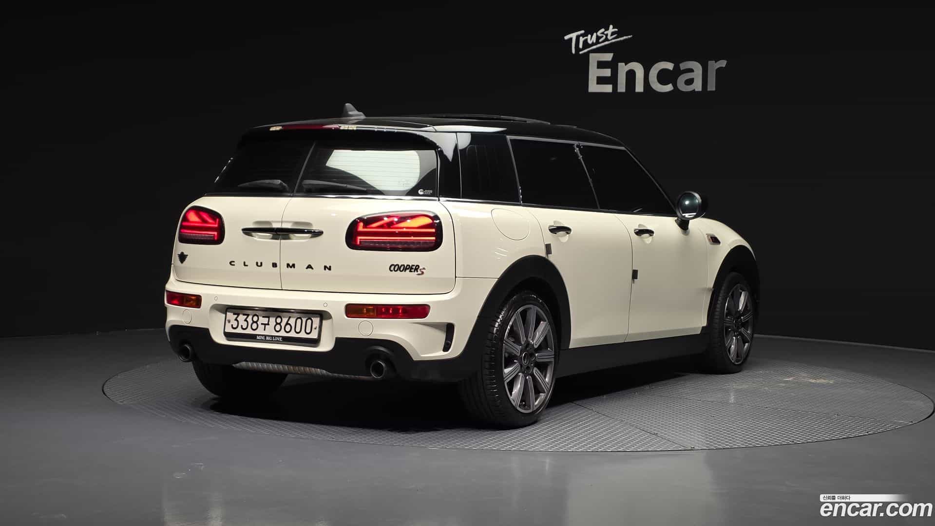 Clubman Mini 2022.5-OUTER-002