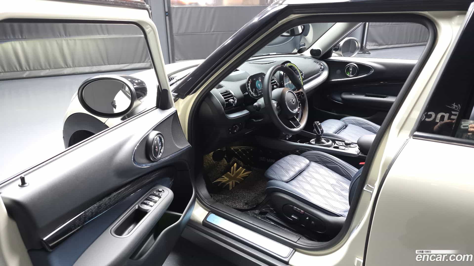 Clubman Mini 2022.5-INNER-010