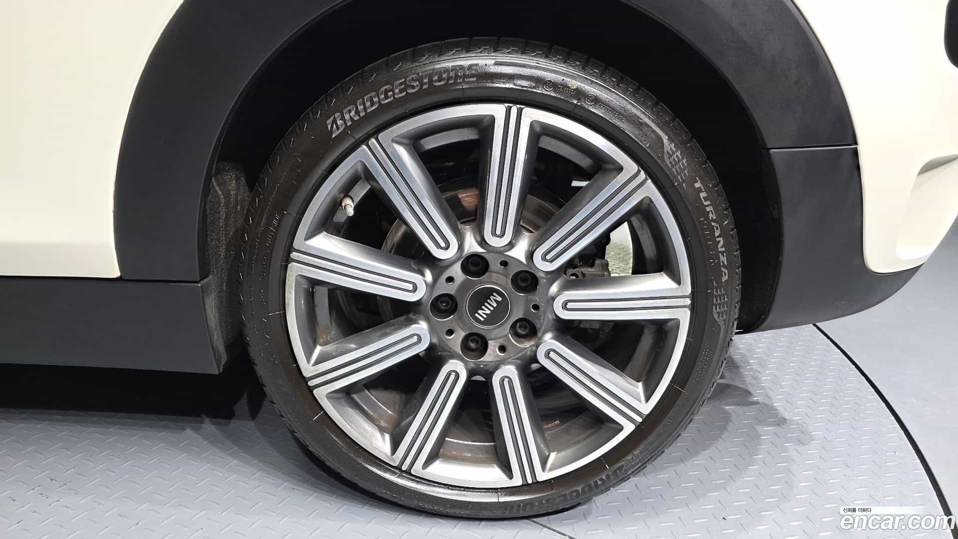 Clubman Mini 2022.5-OUTER-031