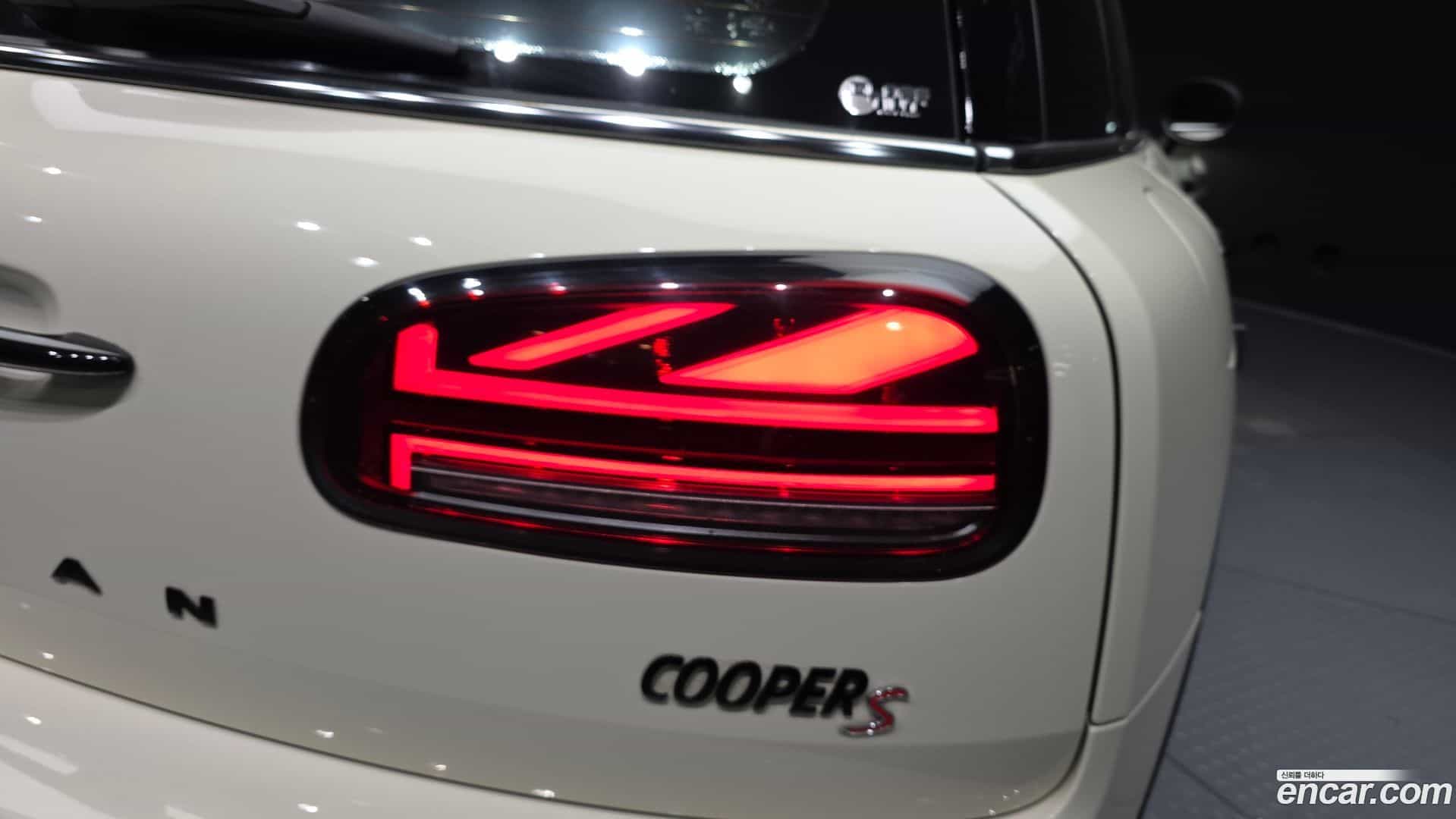 Clubman Mini 2022.5-OUTER-033