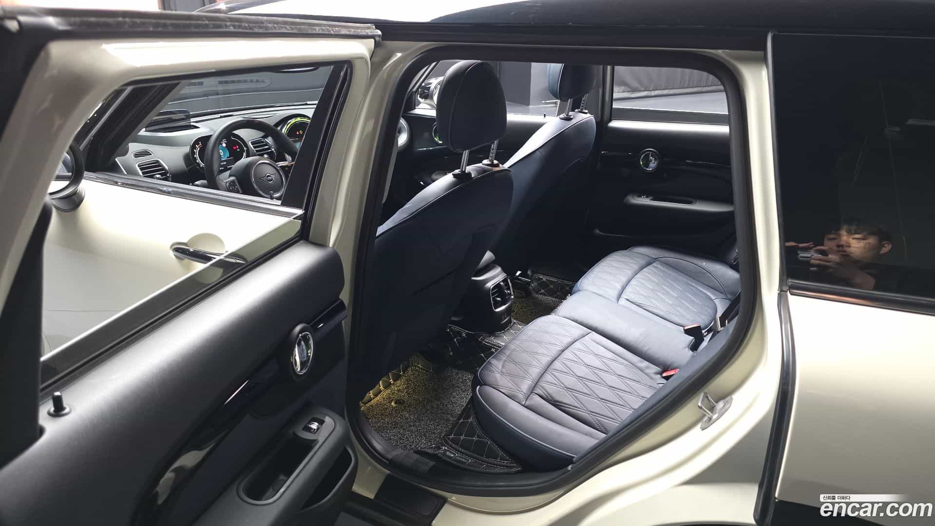 Clubman Mini 2022.5-INNER-036