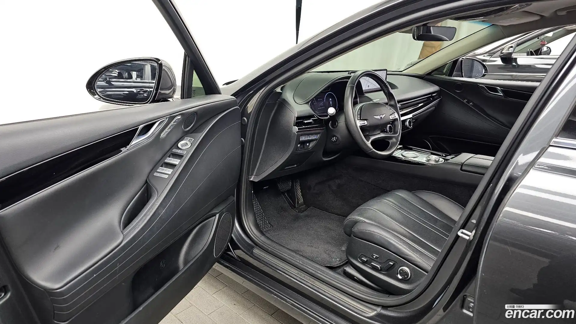 G80 Genesis 2020.4-INNER-010