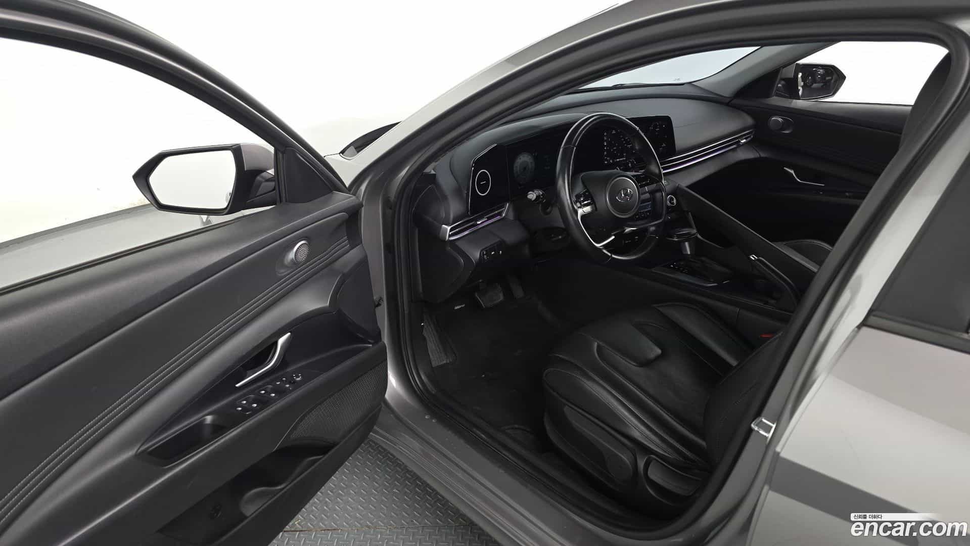 AVANTE Hyundai 2020.4-INNER-010