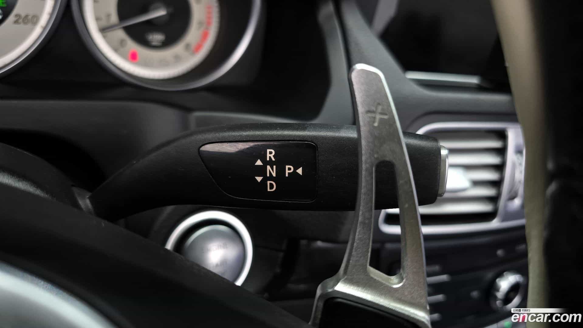 E-Class Mercedes-Benz 2016.11-INNER-010
