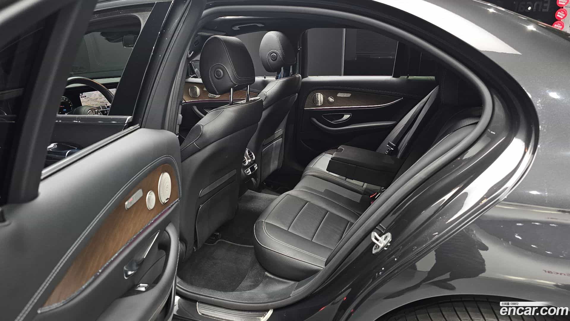 E-Class Mercedes-Benz 2021.2-OPTION-016