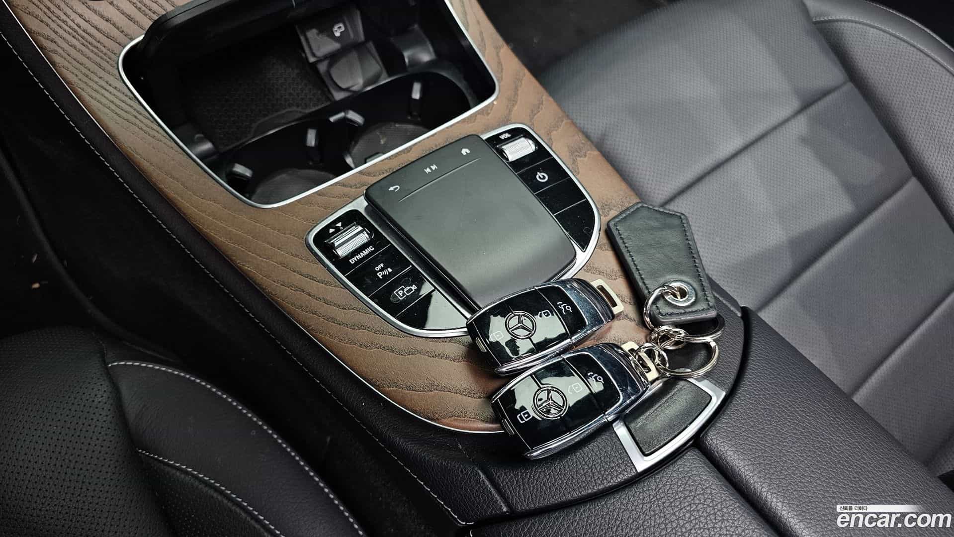 E-Class Mercedes-Benz 2021.2-OPTION-022